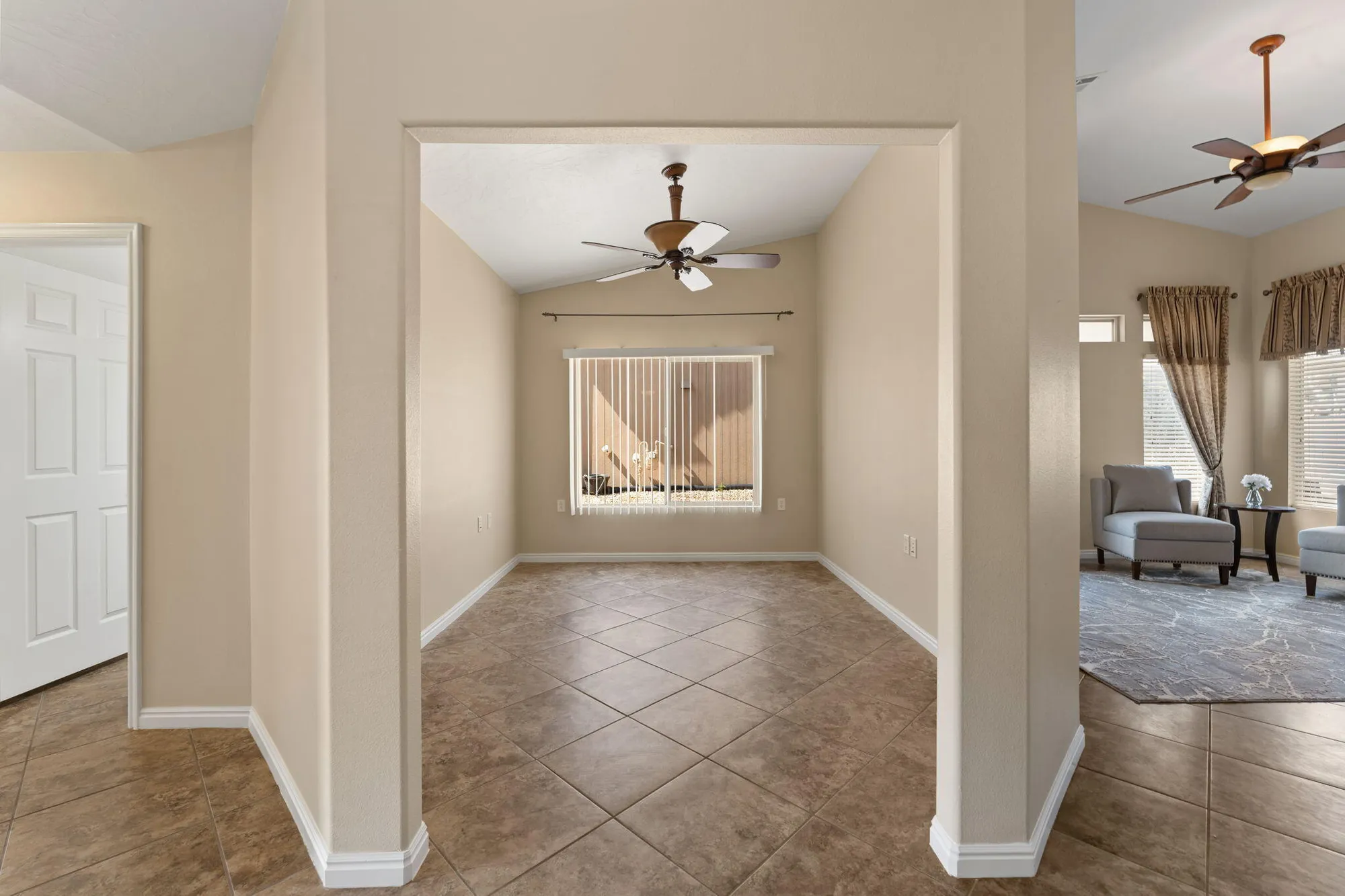 Property Slideshow image 7 of 36 | 4652 s medallion dr, St George, UT, 84790