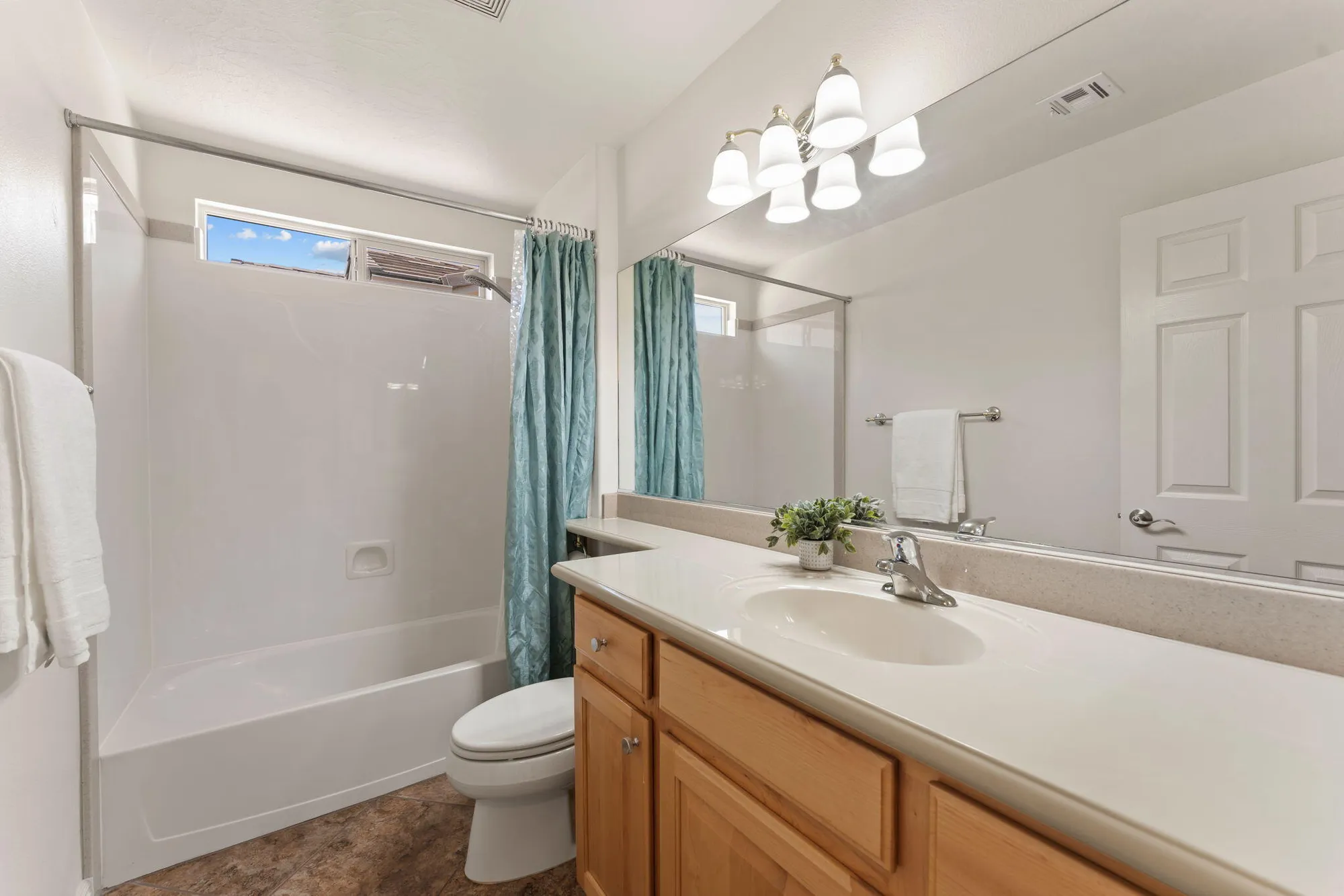Property Slideshow image 26 of 36 | 4652 s medallion dr, St George, UT, 84790