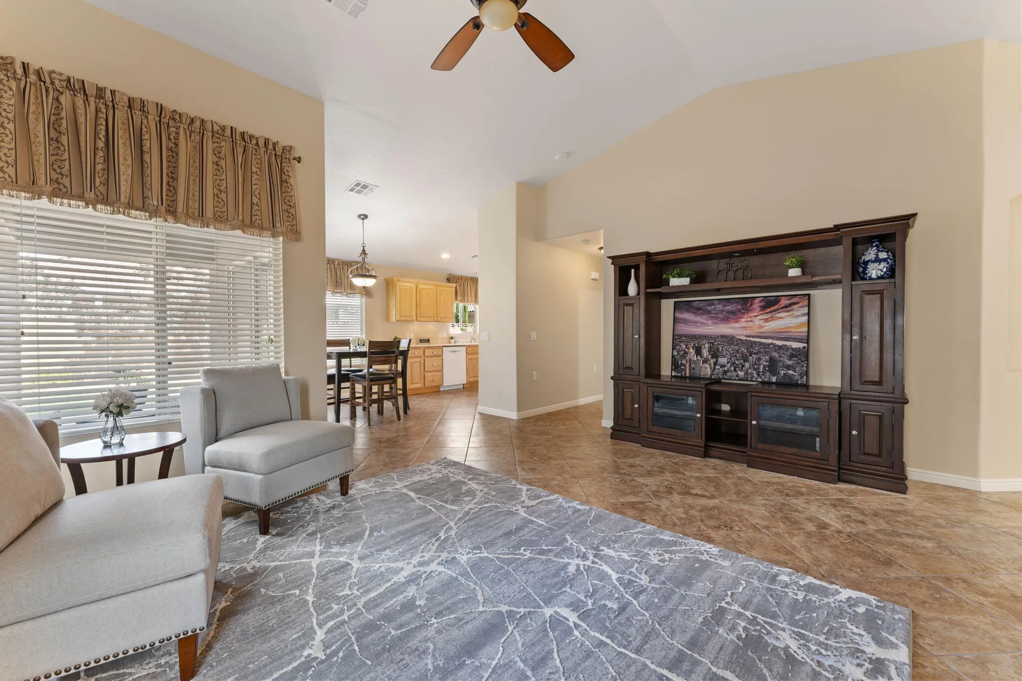 Property Slideshow image 11 of 36 | 4652 s medallion dr, St George, UT, 84790