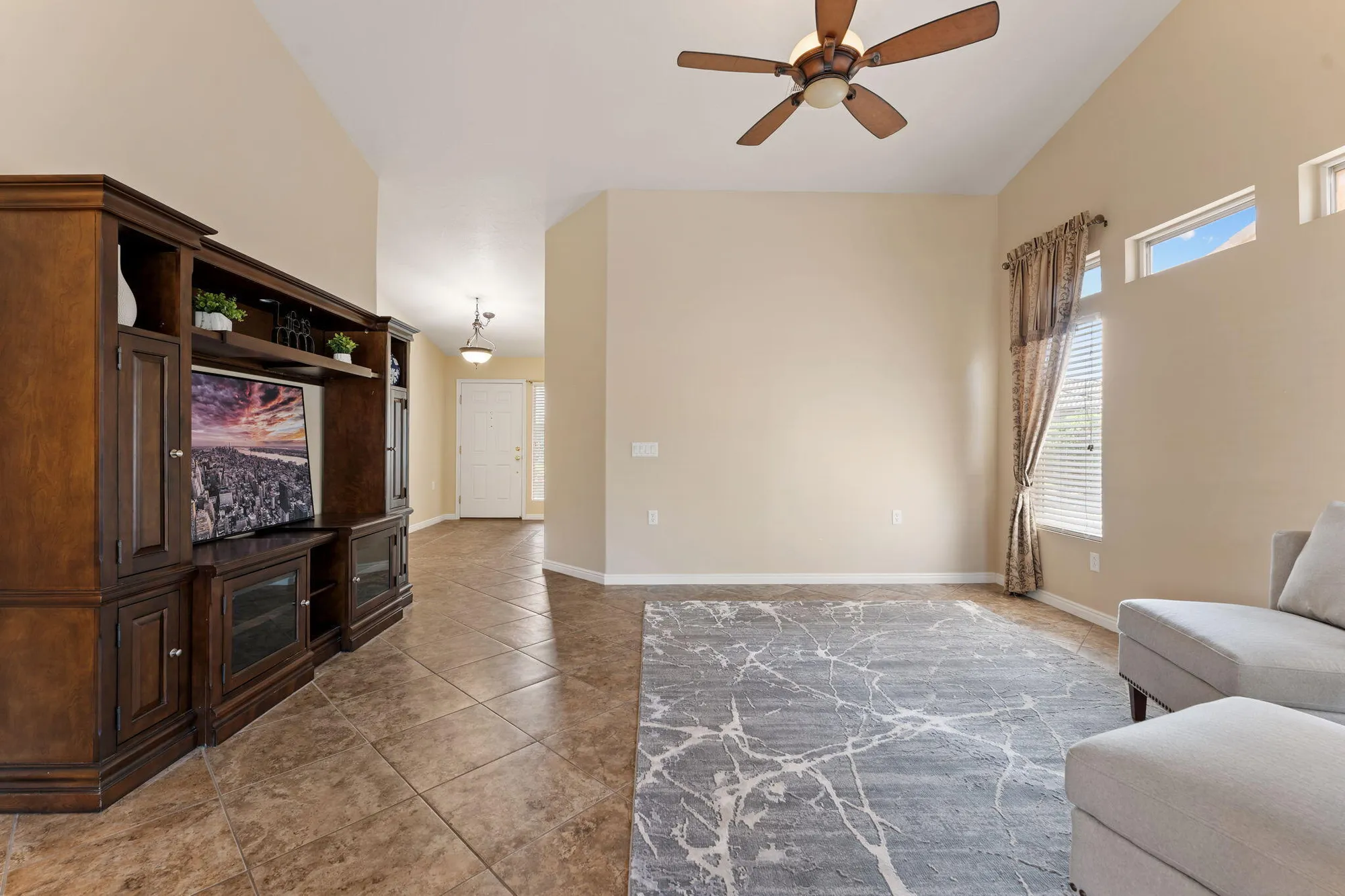 Property Slideshow image 10 of 36 | 4652 s medallion dr, St George, UT, 84790