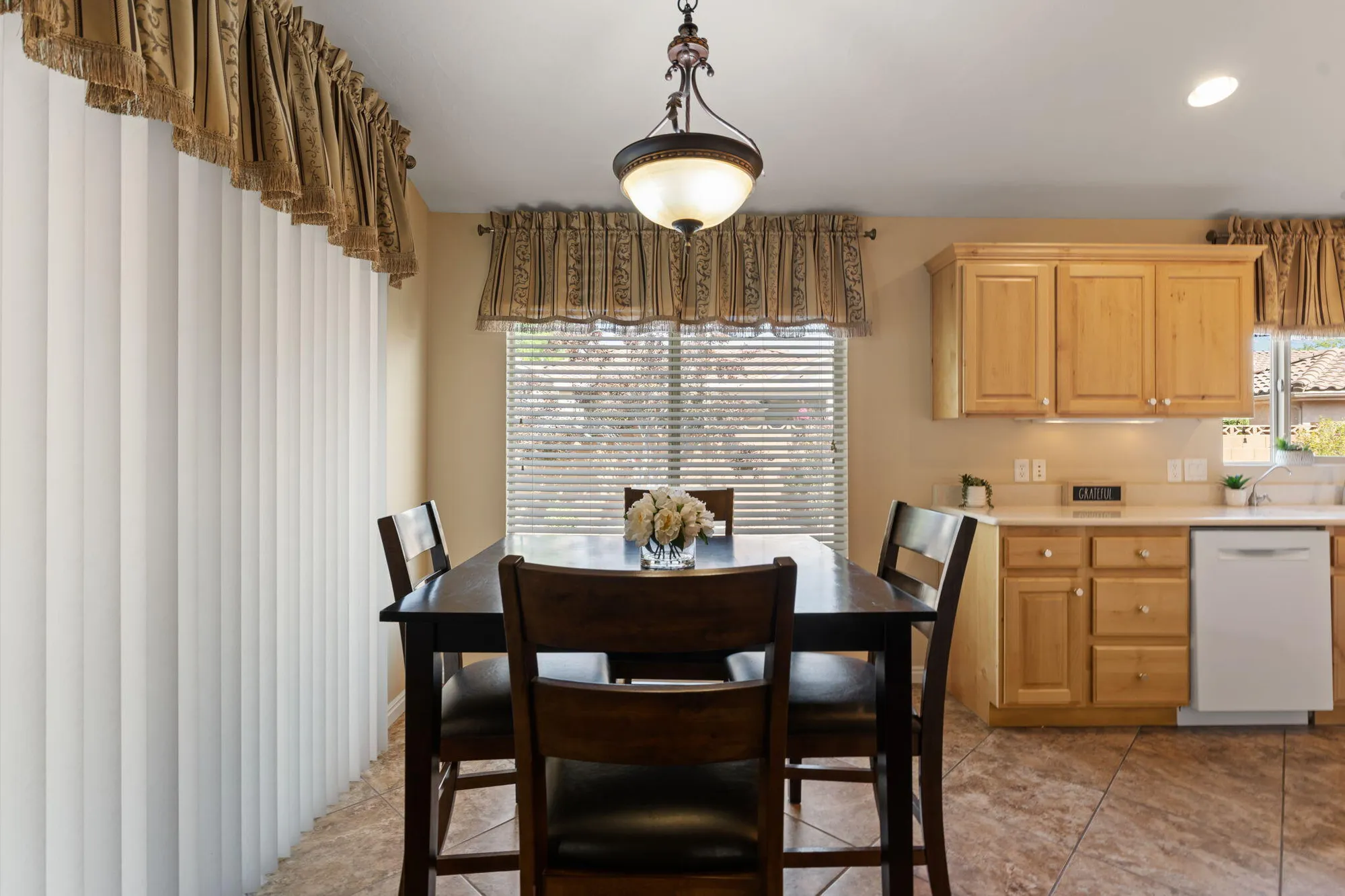 Property Slideshow image 12 of 36 | 4652 s medallion dr, St George, UT, 84790