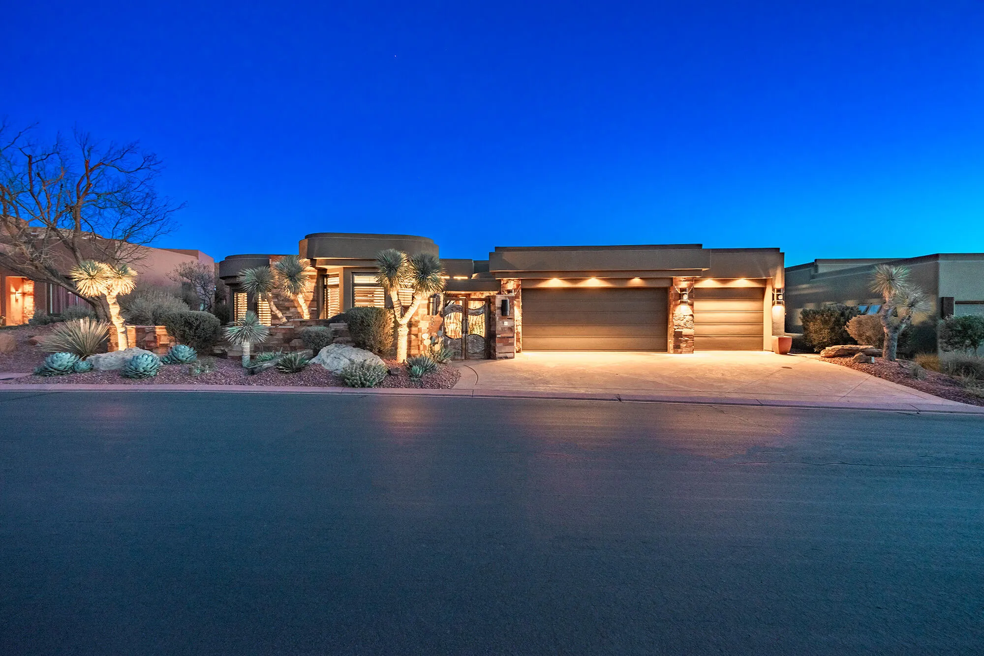 Property Slideshow image 1 of 83 | 3052 n snow canyon pkwy 8, St George, UT, 84770