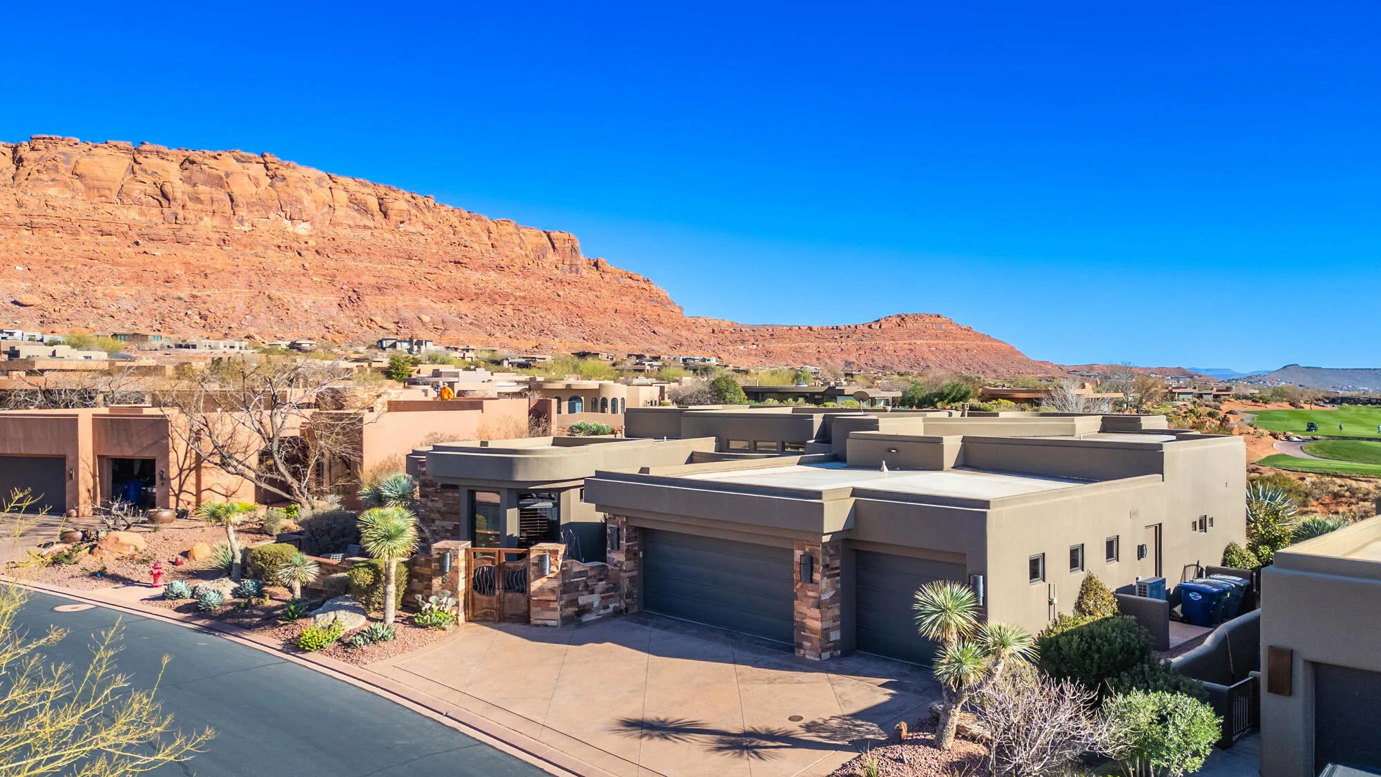 Property Slideshow image 8 of 83 | 3052 n snow canyon pkwy 8, St George, UT, 84770