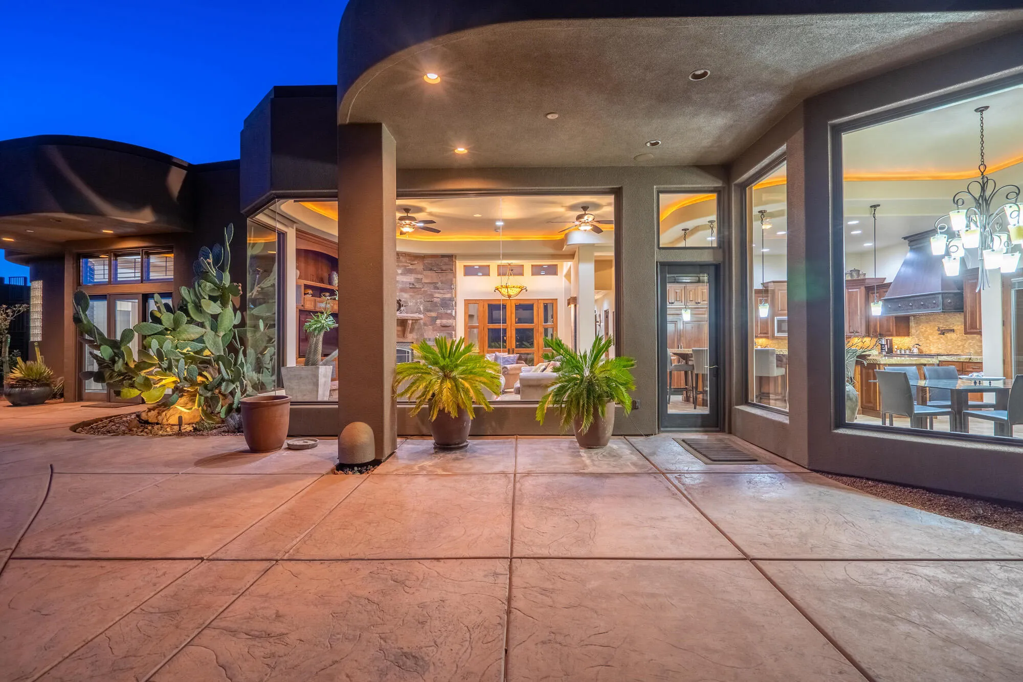 Property Slideshow image 18 of 83 | 3052 n snow canyon pkwy 8, St George, UT, 84770