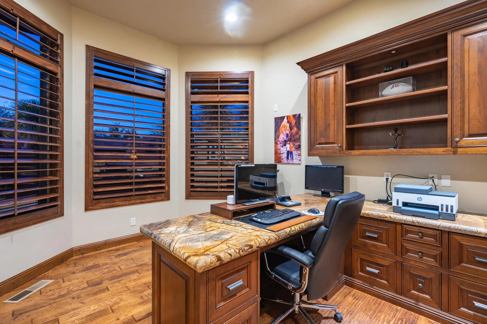 Property Slideshow image 56 of 83 | 3052 n snow canyon pkwy 8, St George, UT, 84770