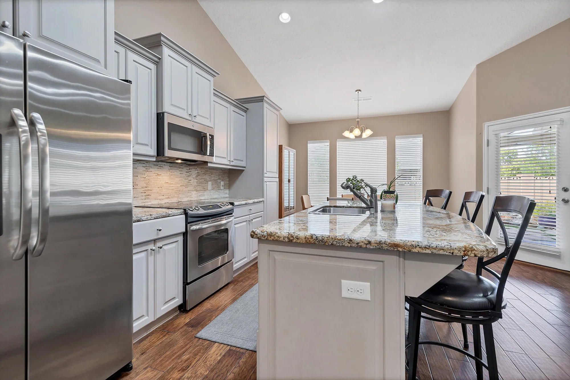 Property Slideshow image 11 of 28 | 4730 s medallion dr, St George, UT, 84790