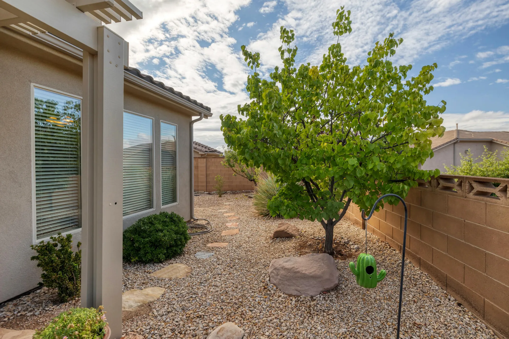 Property Slideshow image 24 of 28 | 4730 s medallion dr, St George, UT, 84790