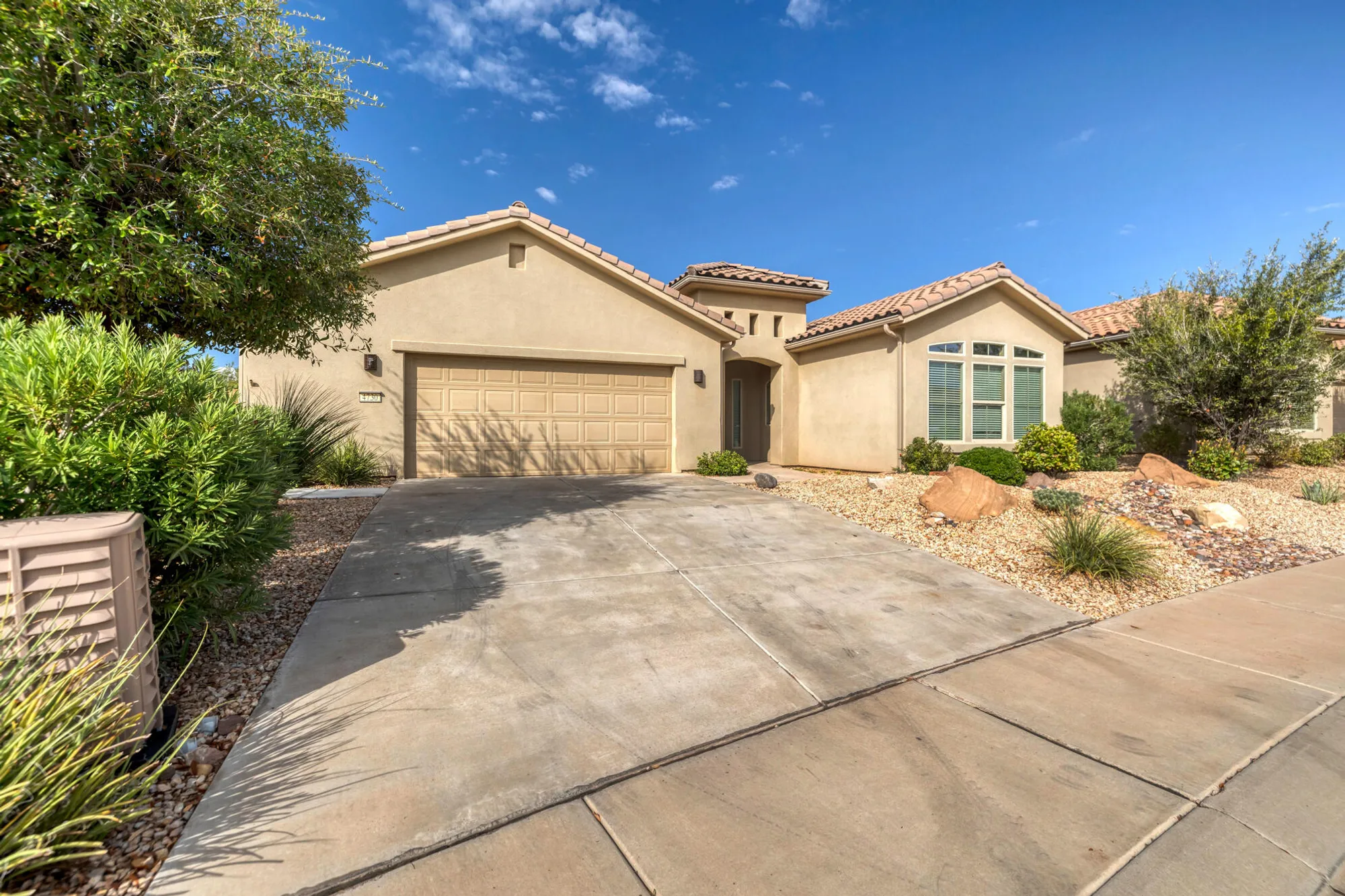 Property Slideshow image 3 of 28 | 4730 s medallion dr, St George, UT, 84790