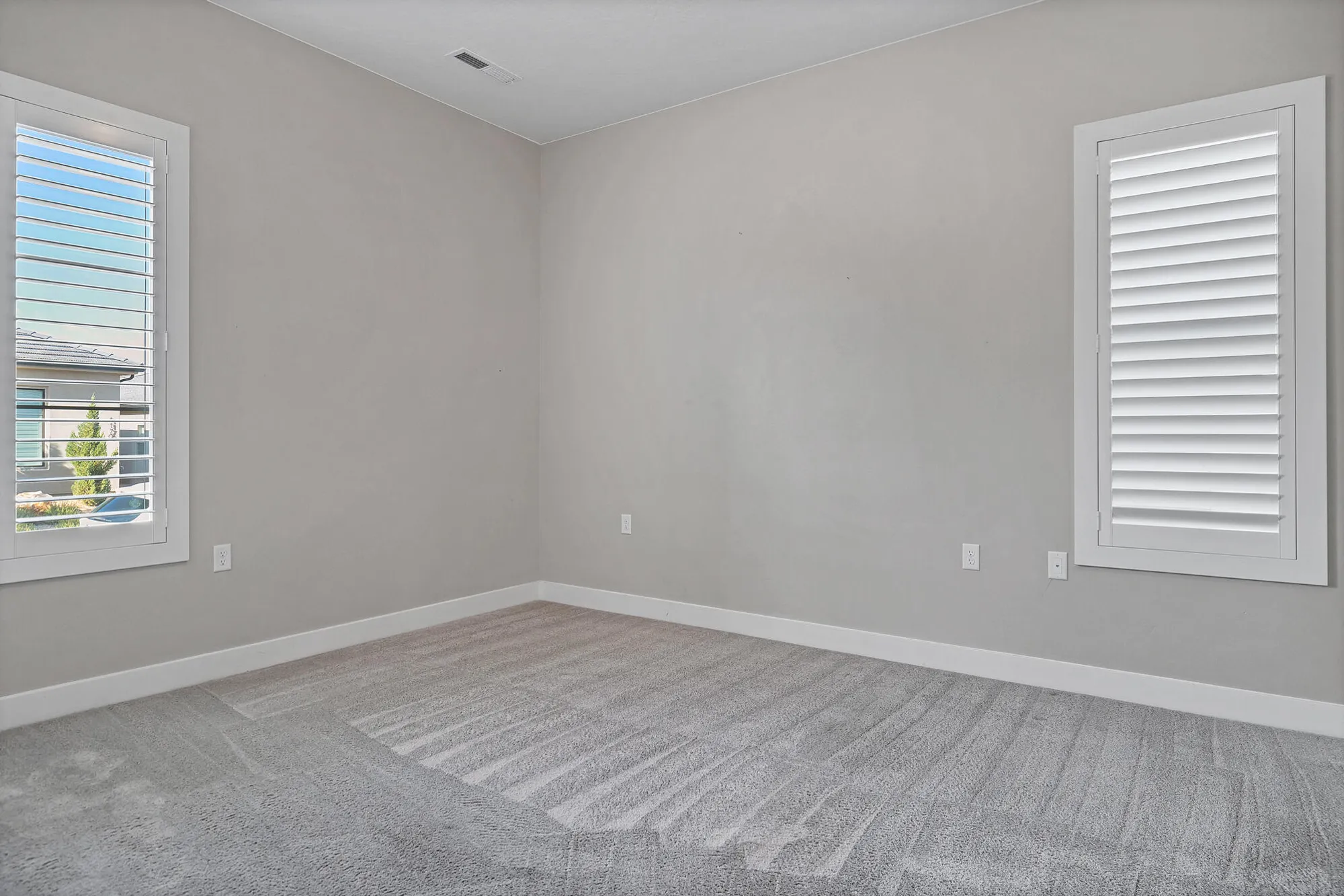 Property Slideshow image 13 of 30 | 1174 w graham dr, St George, UT, 84790