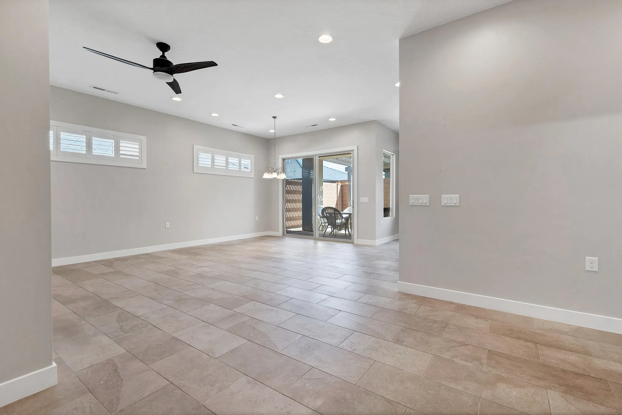 Property Slideshow image 18 of 30 | 1174 w graham dr, St George, UT, 84790