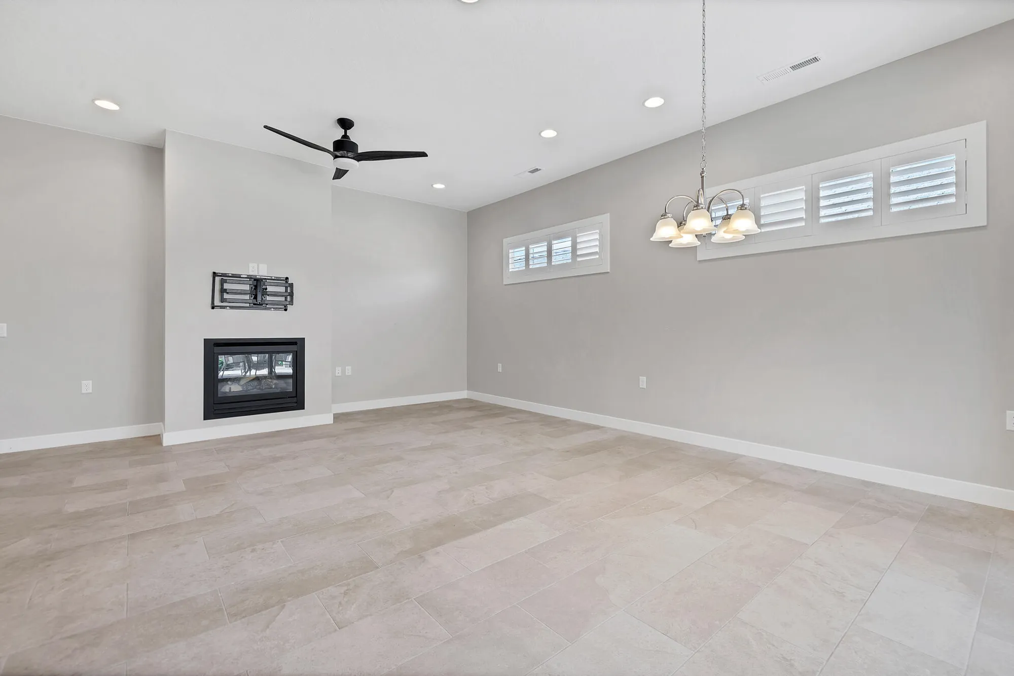 Property Slideshow image 10 of 30 | 1174 w graham dr, St George, UT, 84790