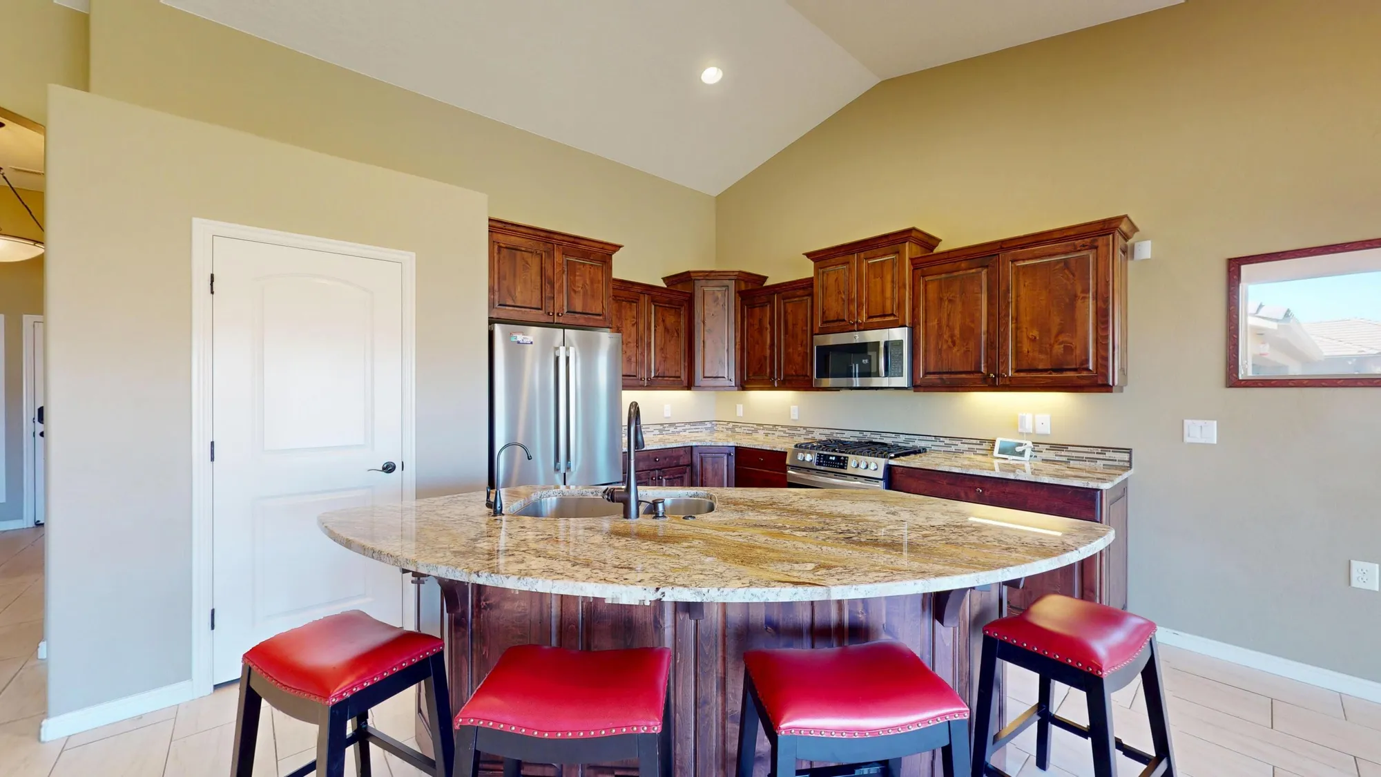 Property Slideshow image 4 of 49 | 4260 s painted finch dr, St George, UT, 84790