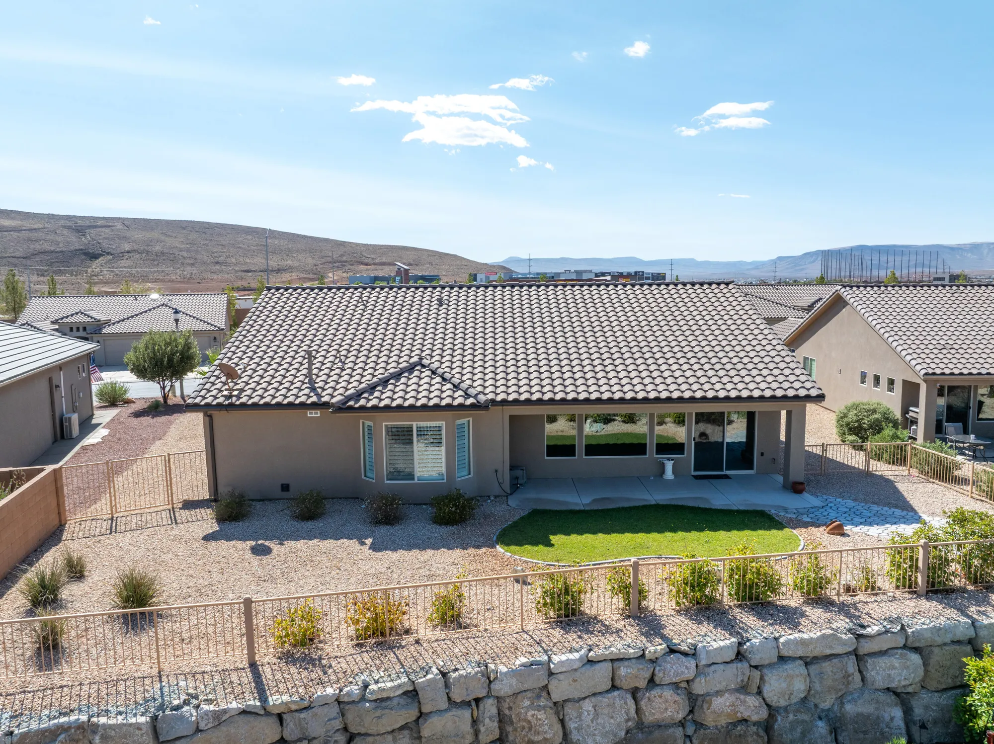 Property Slideshow image 32 of 49 | 4260 s painted finch dr, St George, UT, 84790