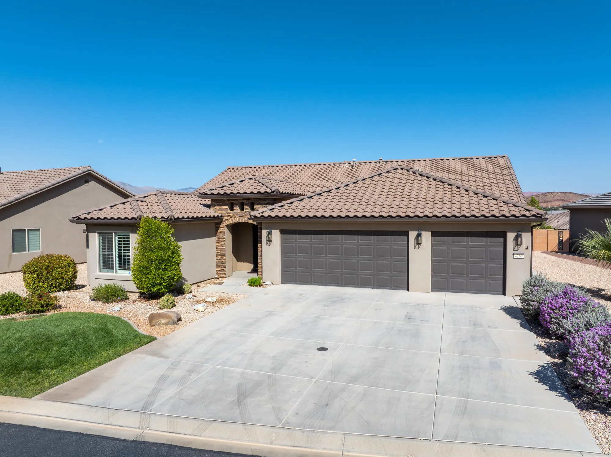 Property Slideshow image 19 of 49 | 4260 s painted finch dr, St George, UT, 84790