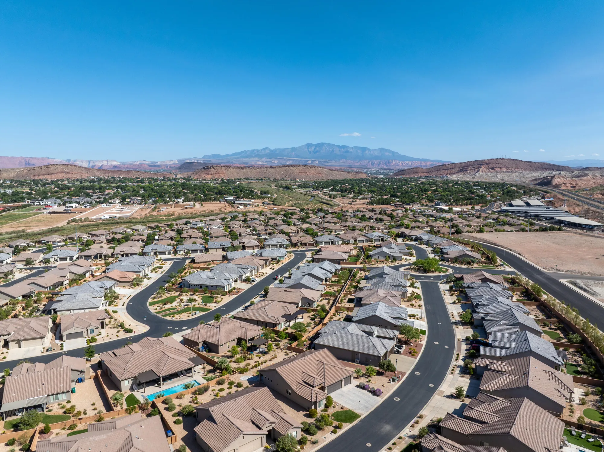 Property Slideshow image 25 of 49 | 4260 s painted finch dr, St George, UT, 84790