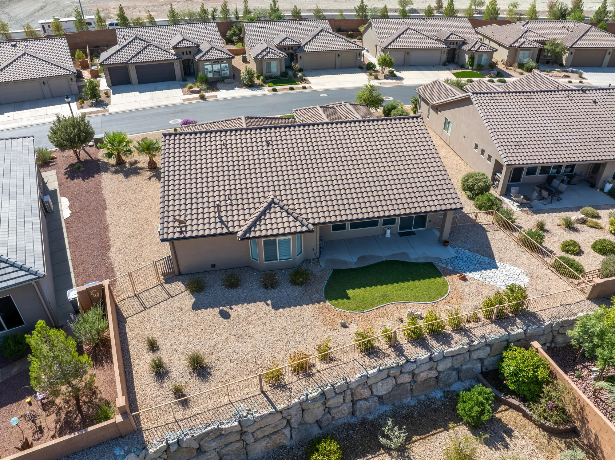 Property Slideshow image 27 of 49 | 4260 s painted finch dr, St George, UT, 84790