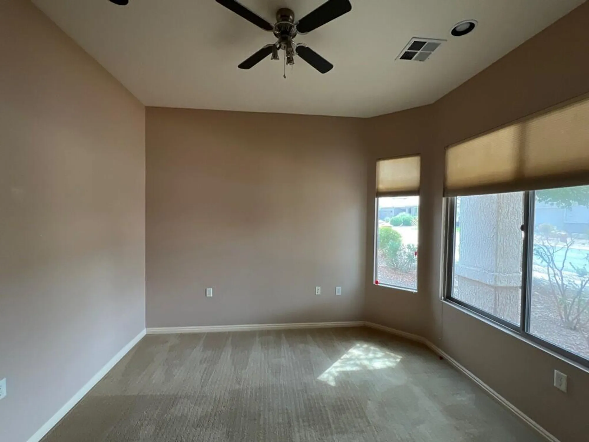 Property Slideshow image 12 of 102 | 4749 s bonita bay dr, St George, UT, 84790