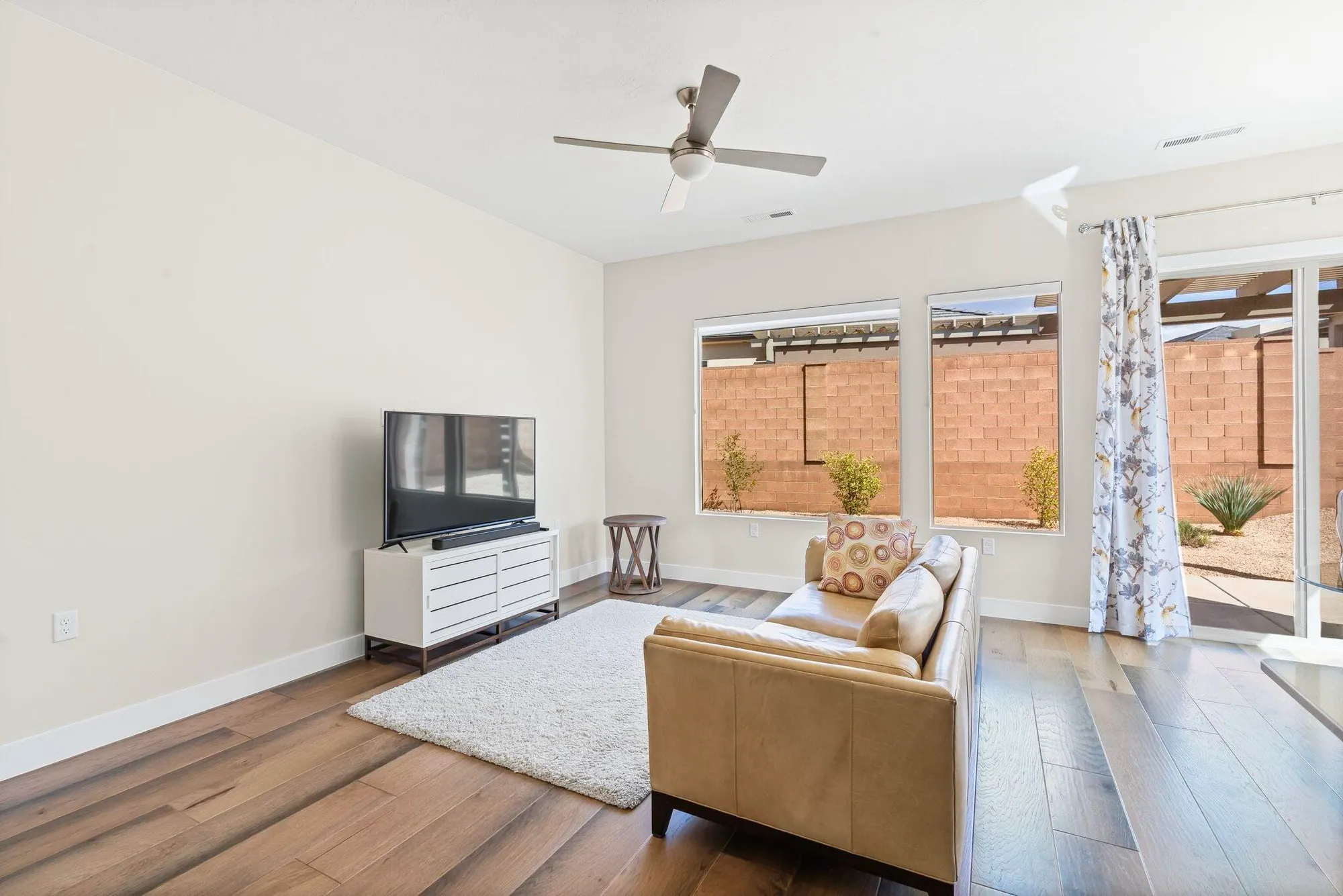 Property Slideshow image 9 of 24 | 1138 w floyd dr, St George, UT, 84790