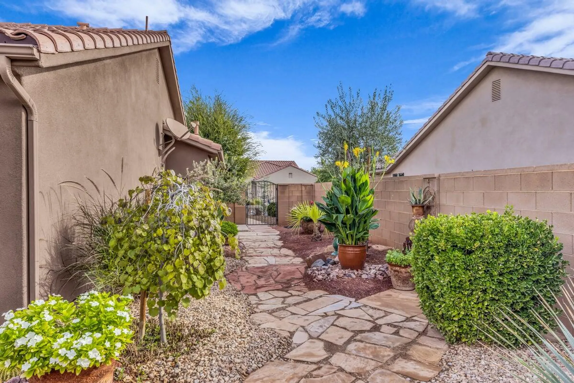 Property Slideshow image 24 of 28 | 4760 s medallion dr, St George, UT, 84790