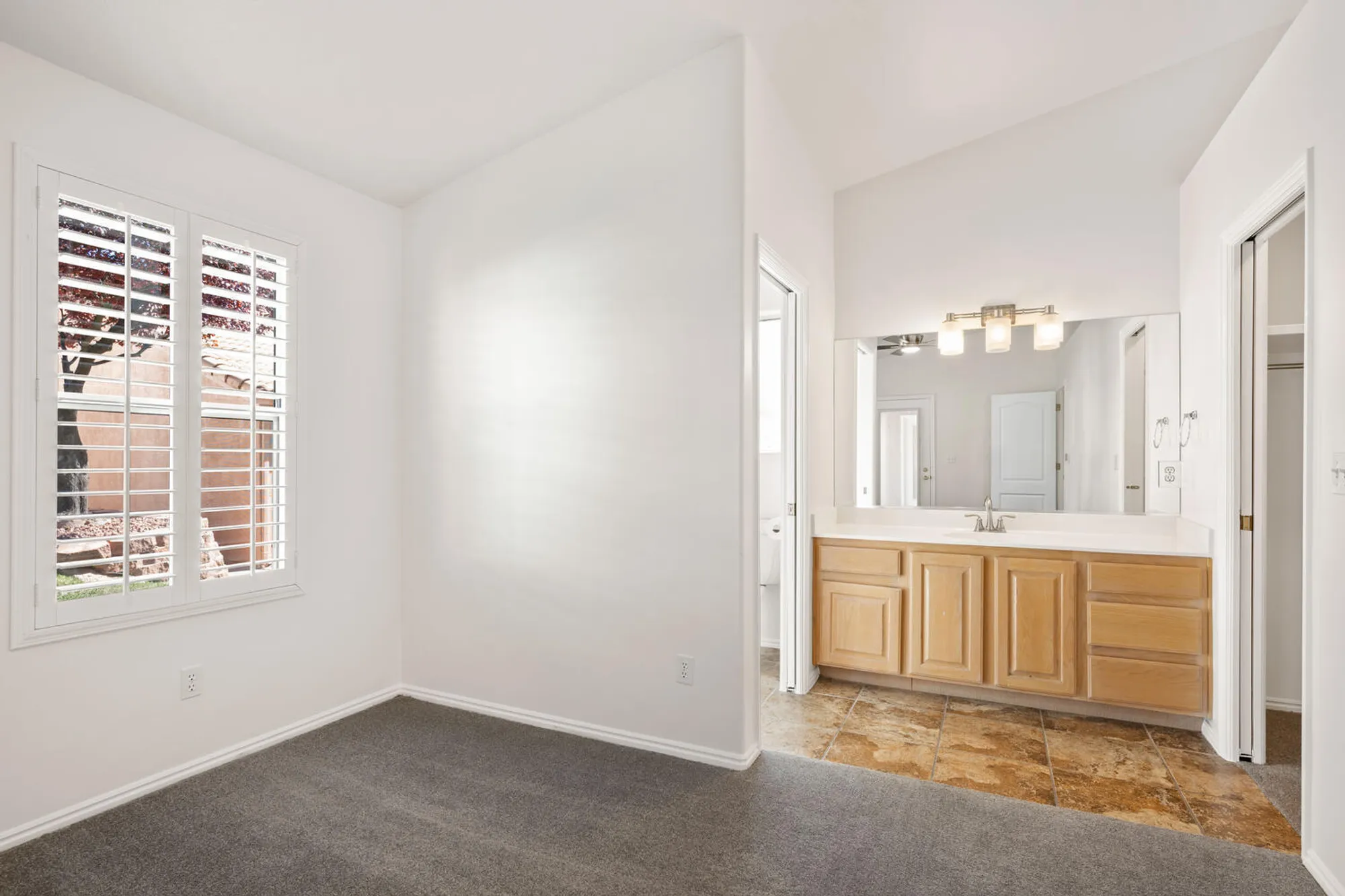 Property Slideshow image 12 of 29 | 210 n mall dr apt 56, St George, UT, 84790