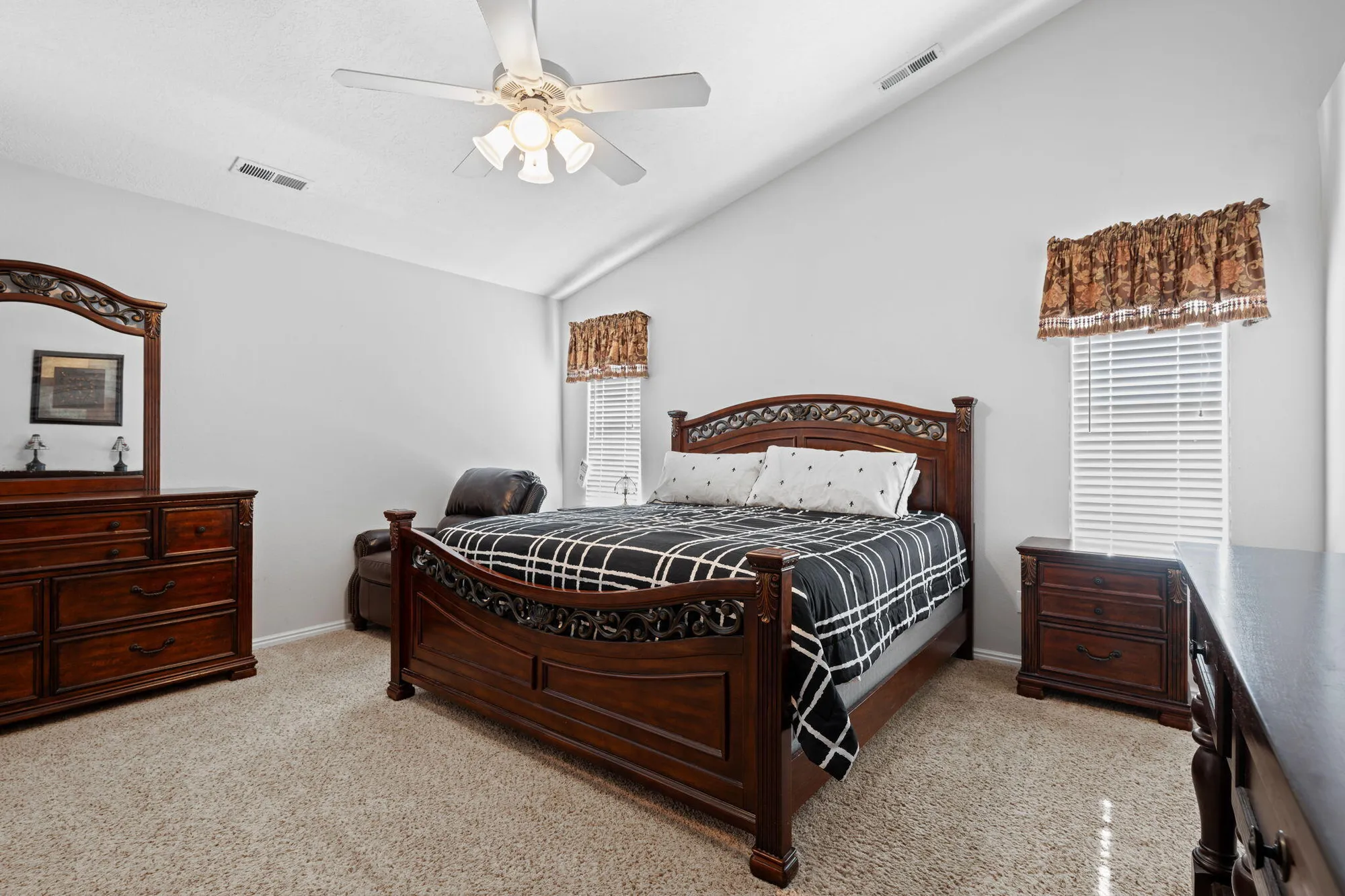 Property Slideshow image 20 of 28 | 39 n valley view dr unit 81, St George, UT, 84770