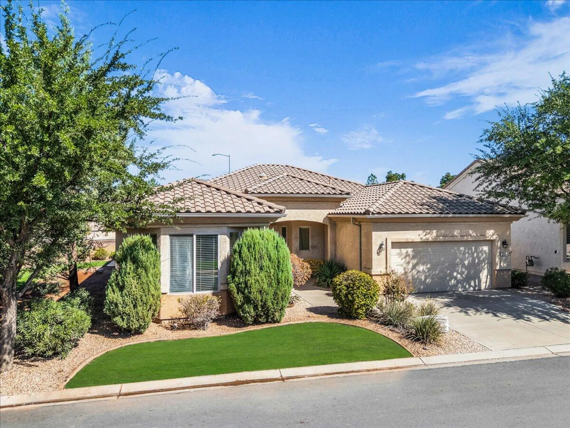 Property Slideshow image 3 of 26 | 2034 w sunstar cir, St George, UT, 84790