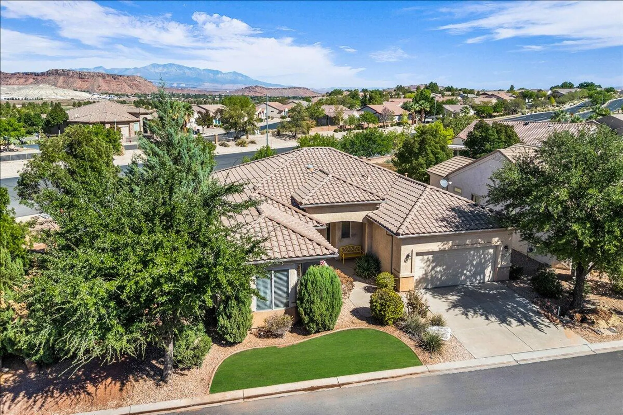 Property Slideshow image 1 of 26 | 2034 w sunstar cir, St George, UT, 84790