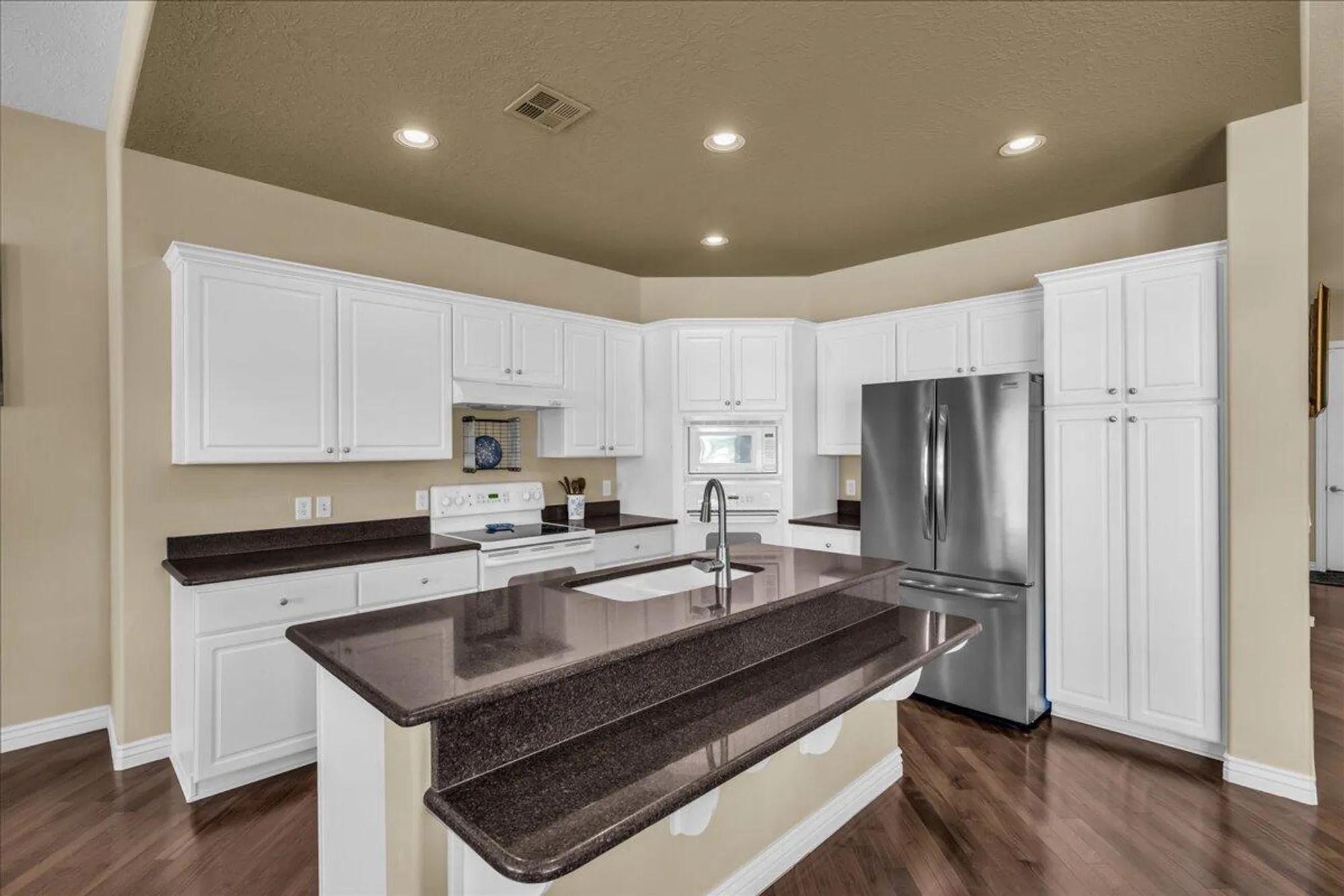 Property Slideshow image 9 of 26 | 2034 w sunstar cir, St George, UT, 84790