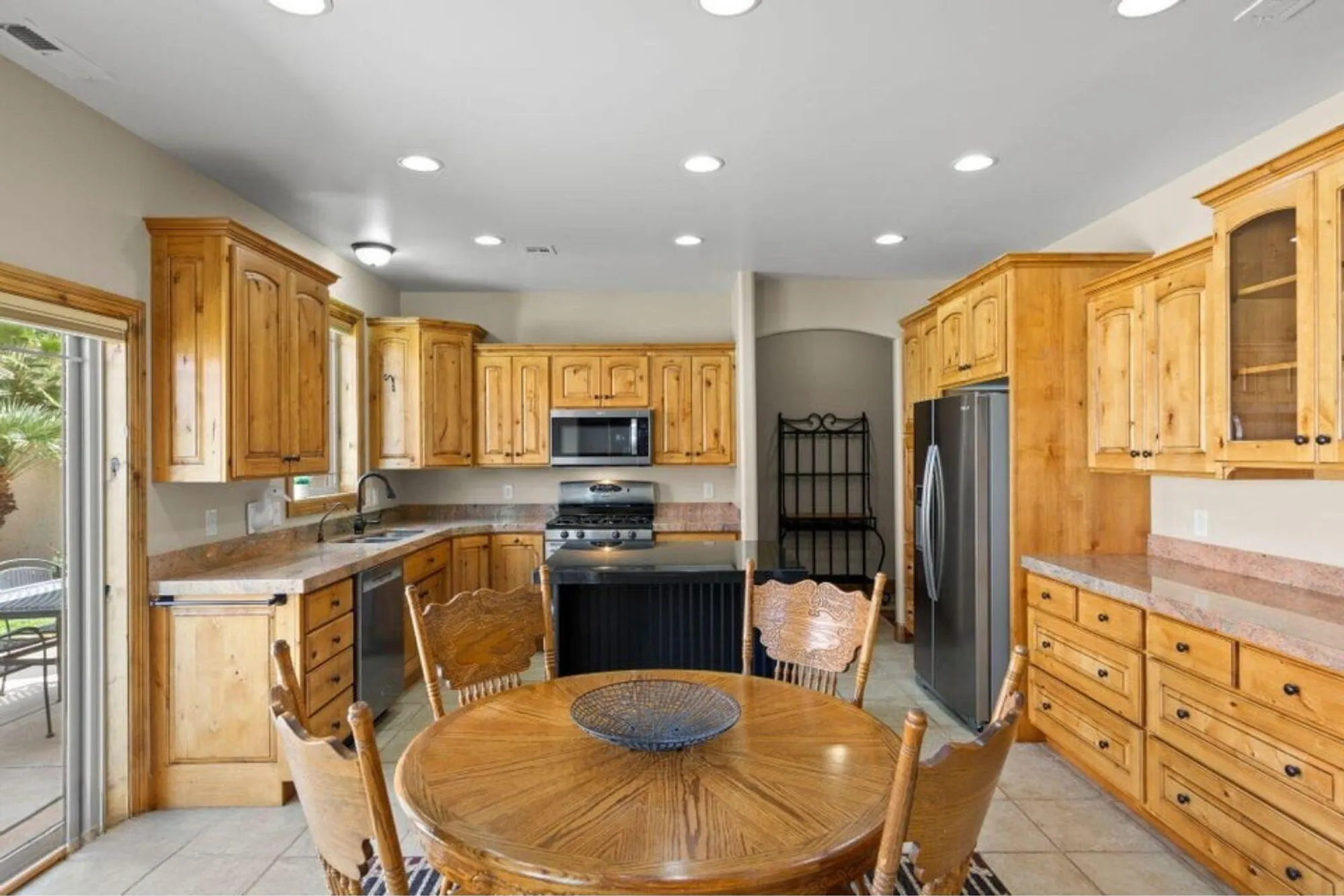Property Slideshow image 8 of 25 | 1165 w indian hills dr unit 251, St George, UT, 84770