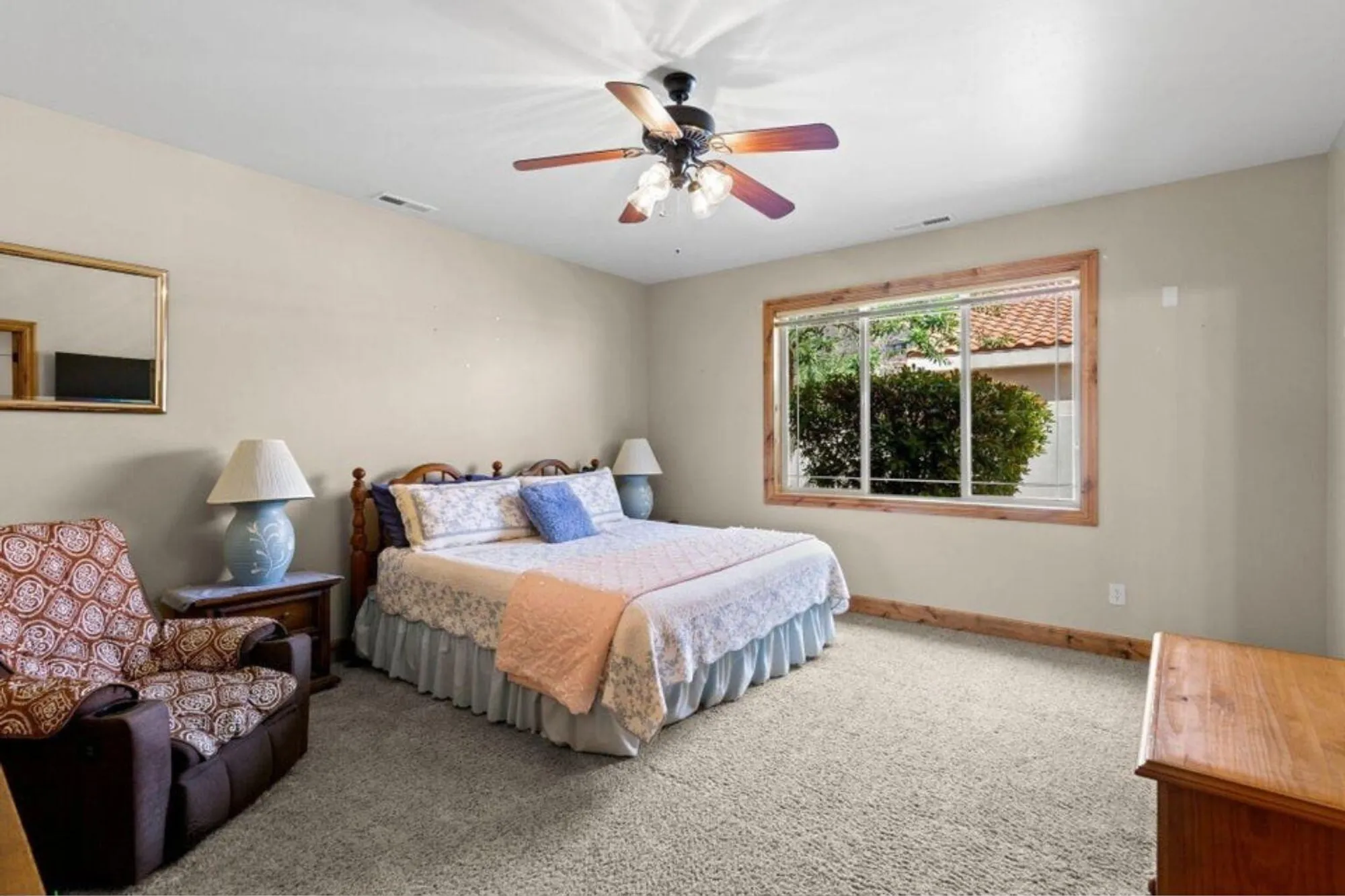 Property Slideshow image 16 of 25 | 1165 w indian hills dr unit 251, St George, UT, 84770