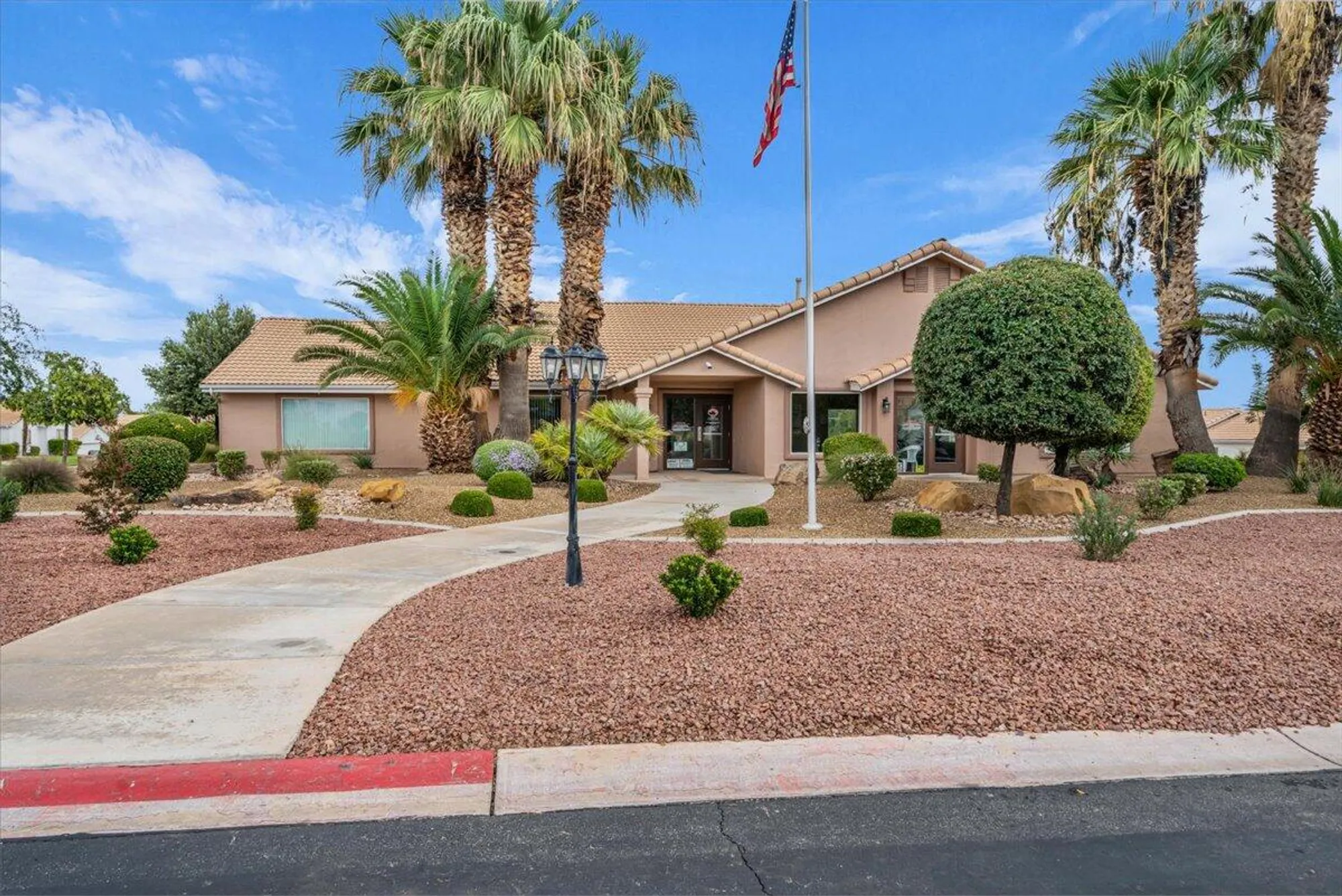 Property Slideshow image 18 of 22 | 210 n mall dr apt 46, St George, UT, 84790