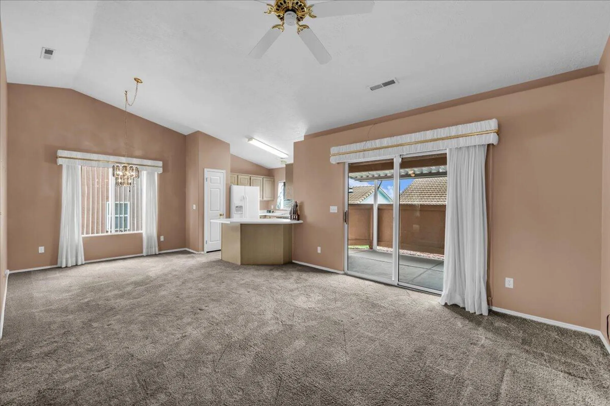 Property Slideshow image 5 of 22 | 210 n mall dr apt 46, St George, UT, 84790
