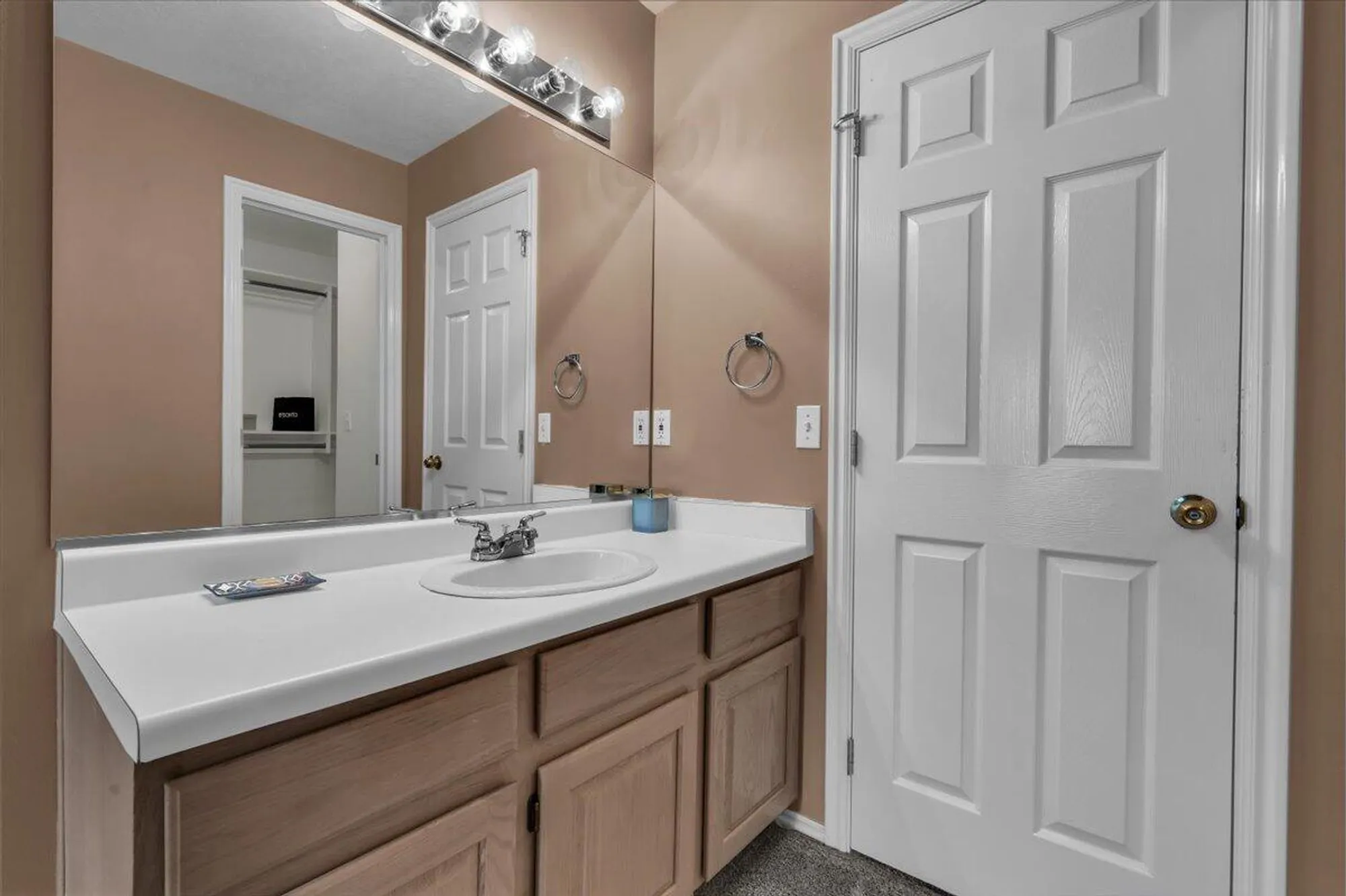 Property Slideshow image 10 of 22 | 210 n mall dr apt 46, St George, UT, 84790