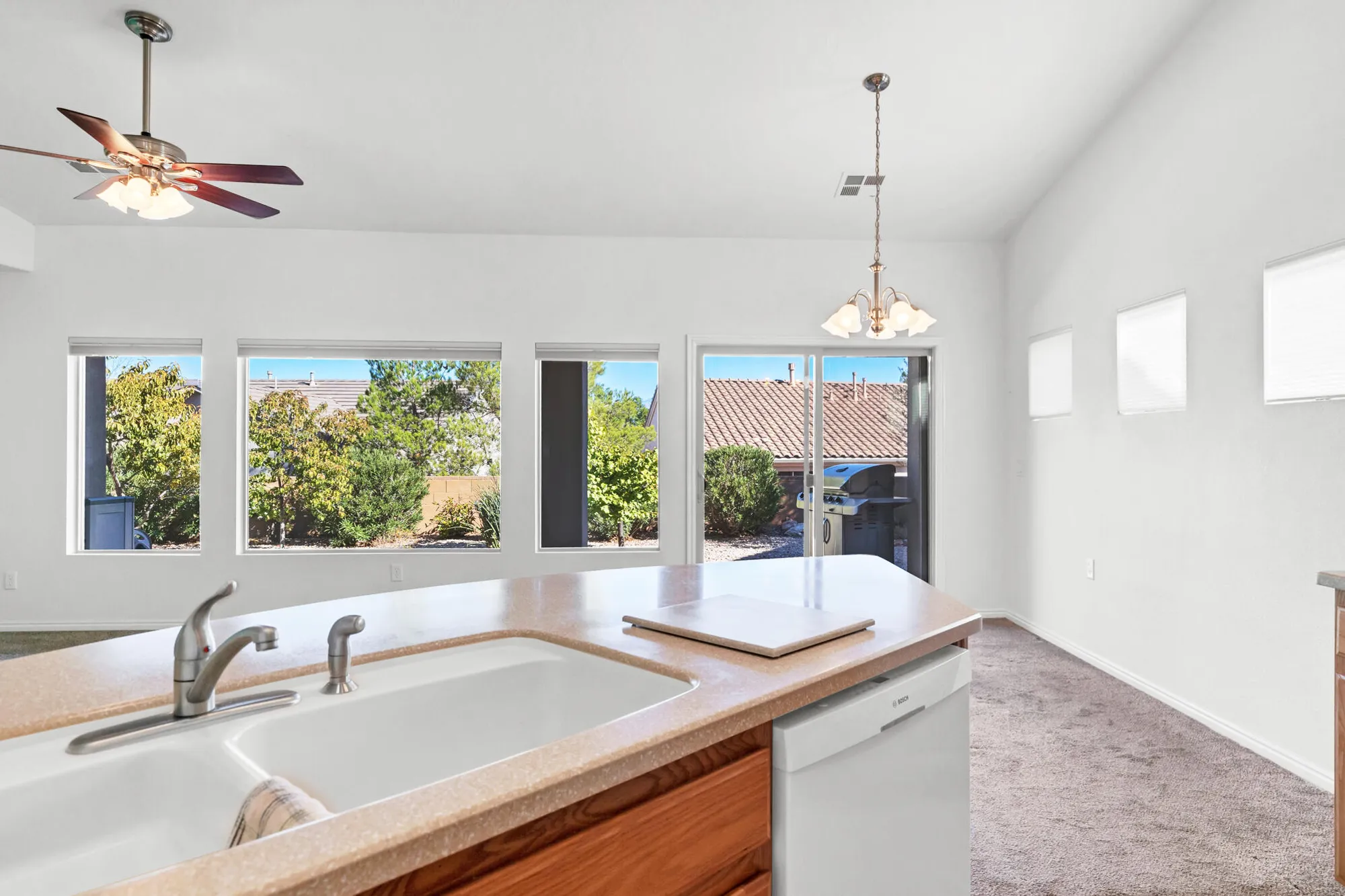 Property Slideshow image 8 of 25 | 1394 w forest hill dr, St George, UT, 84790