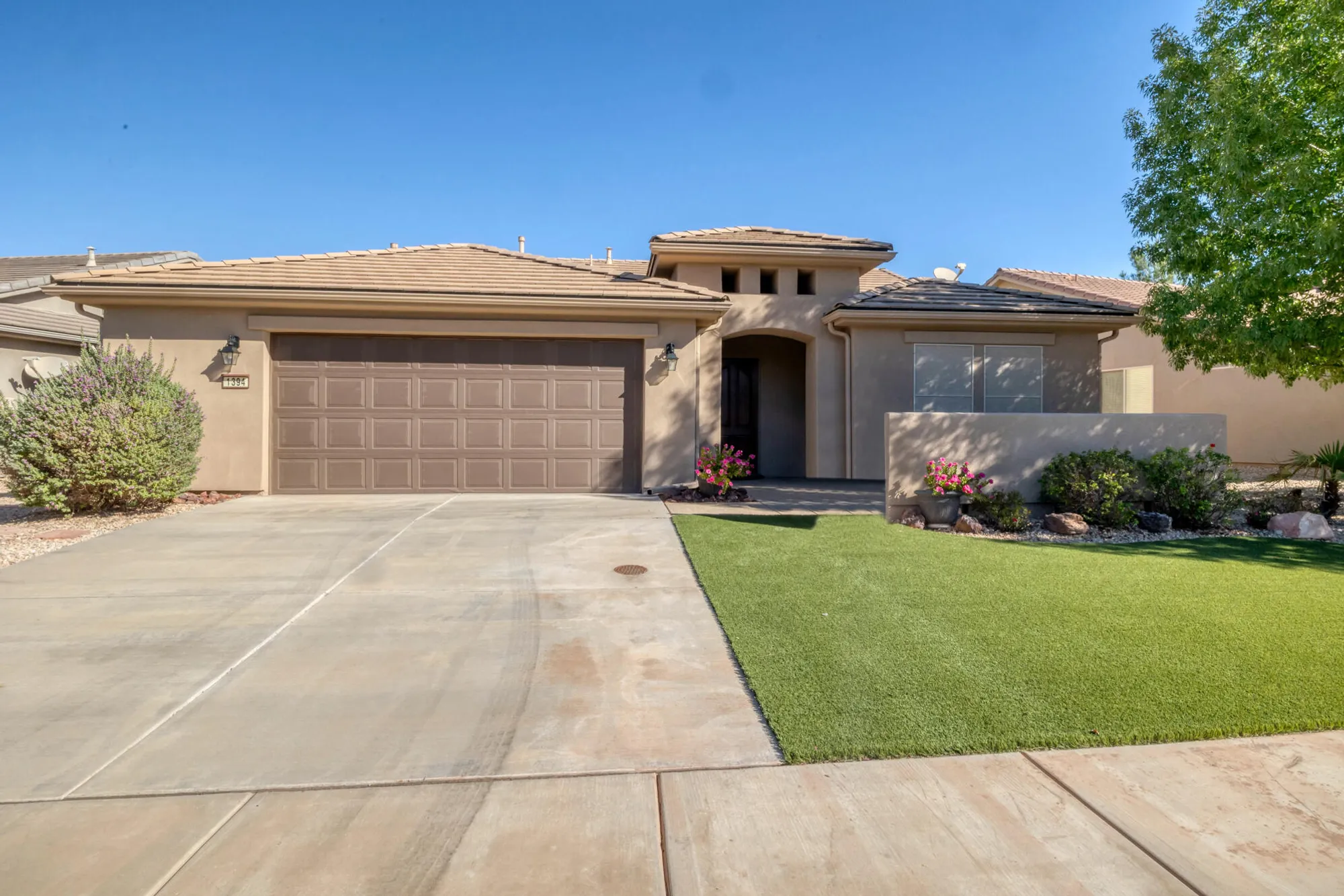 Property Slideshow image 1 of 25 | 1394 w forest hill dr, St George, UT, 84790