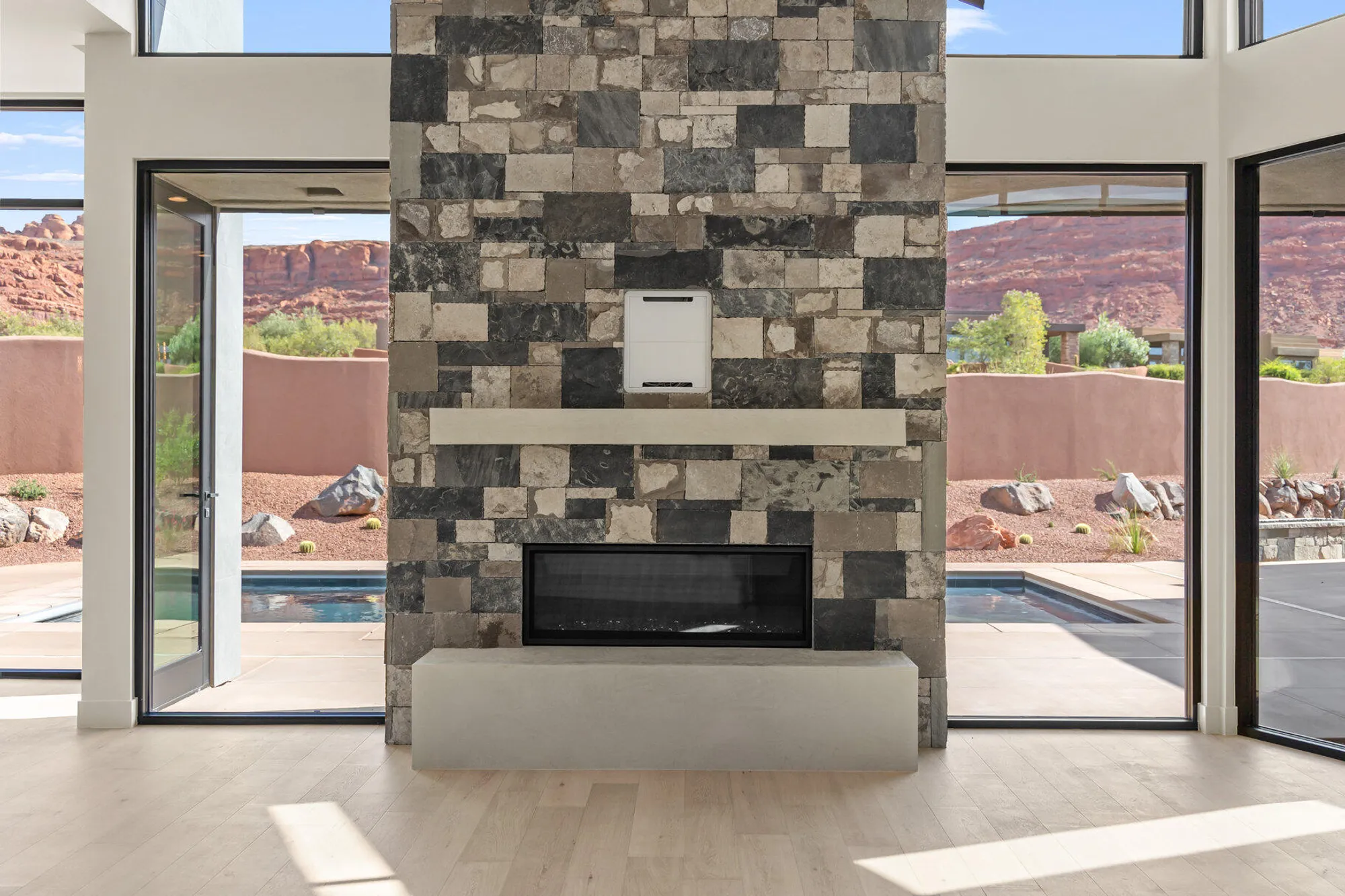 Property Slideshow image 3 of 20 | 2498 n la casa cir, St George, UT, 84770