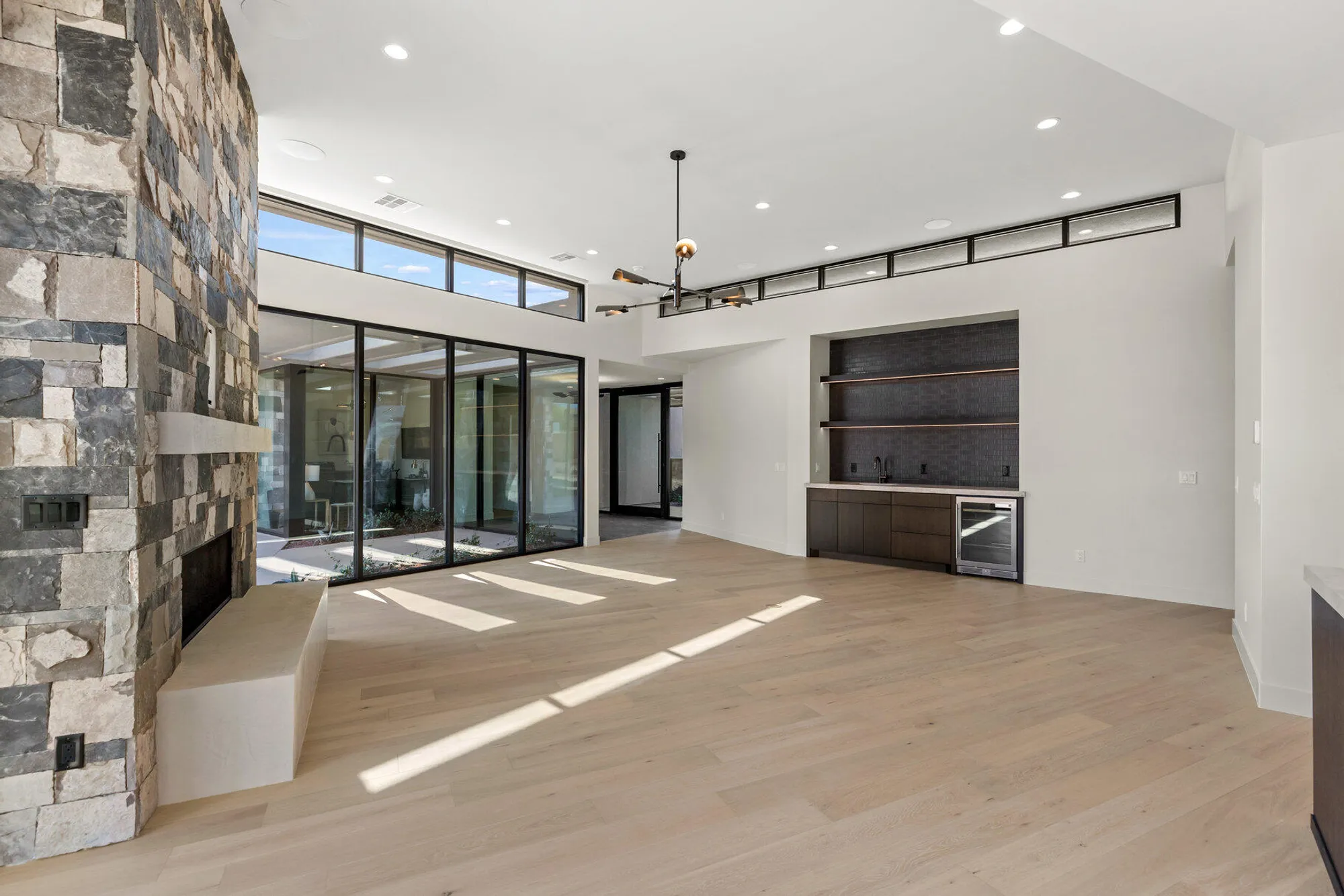 Property Slideshow image 8 of 20 | 2498 n la casa cir, St George, UT, 84770