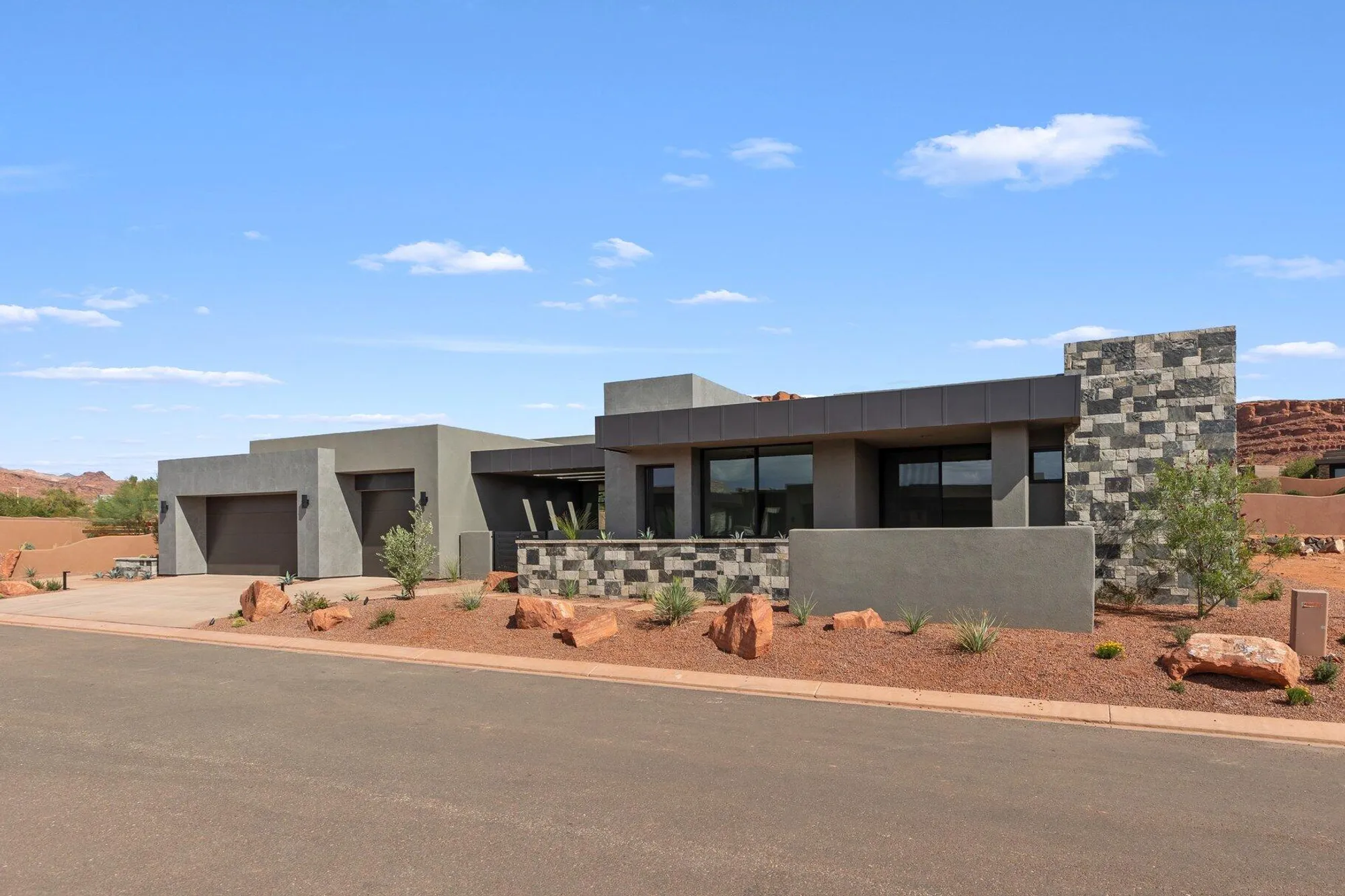 Property Slideshow image 16 of 20 | 2498 n la casa cir, St George, UT, 84770