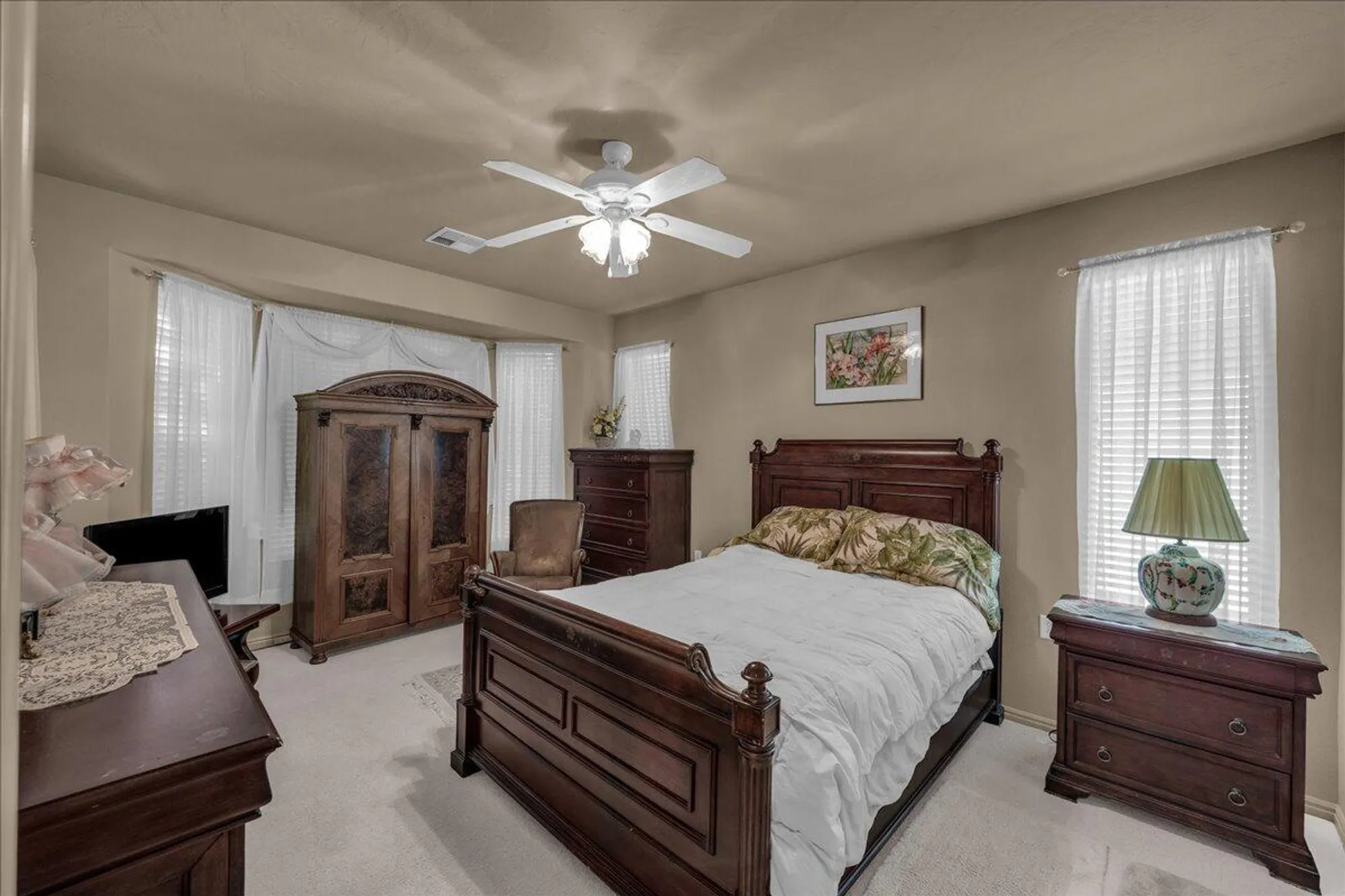 Property Slideshow image 8 of 16 | 4268 s ambassador dr, St George, UT, 84790