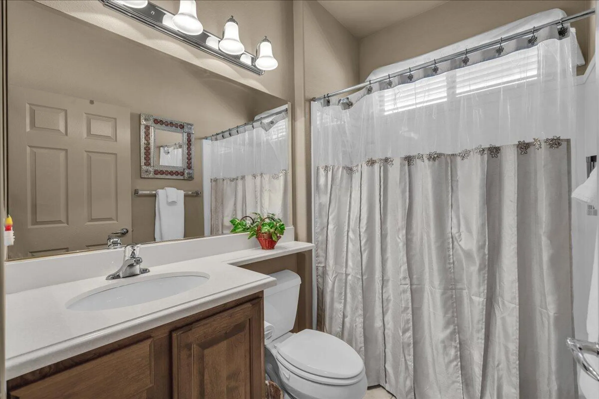 Property Slideshow image 11 of 16 | 4268 s ambassador dr, St George, UT, 84790