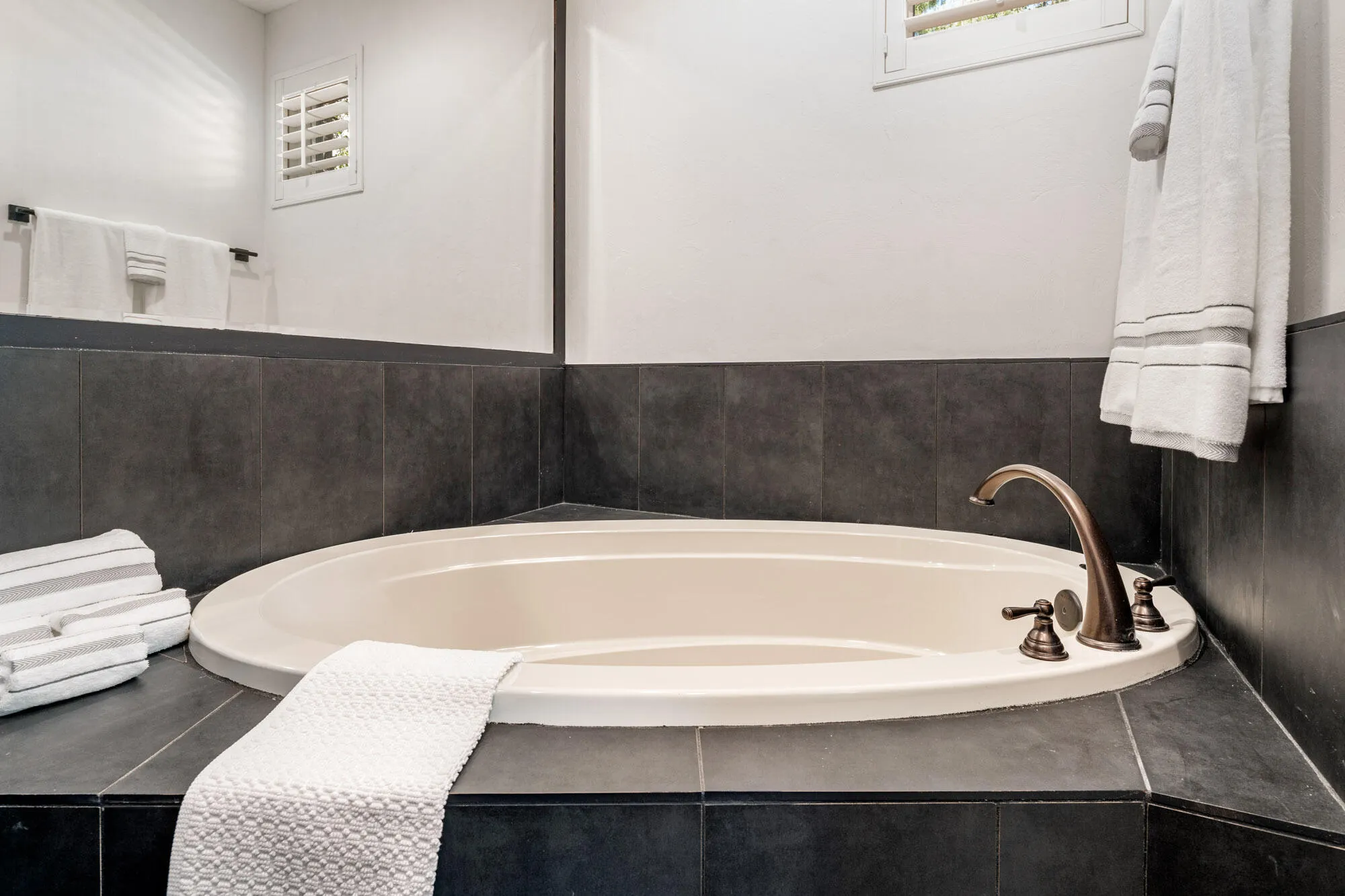 Property Slideshow image 23 of 44 | 2255 n tuweap dr 57, St George, UT, 84770