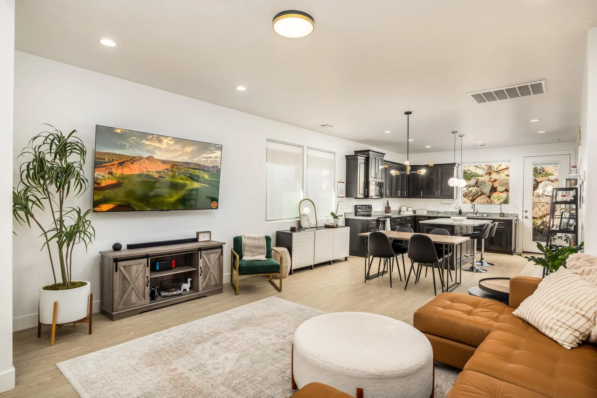 Property Slideshow image 8 of 26 | 108 w camino borde, Washington, UT, 84780