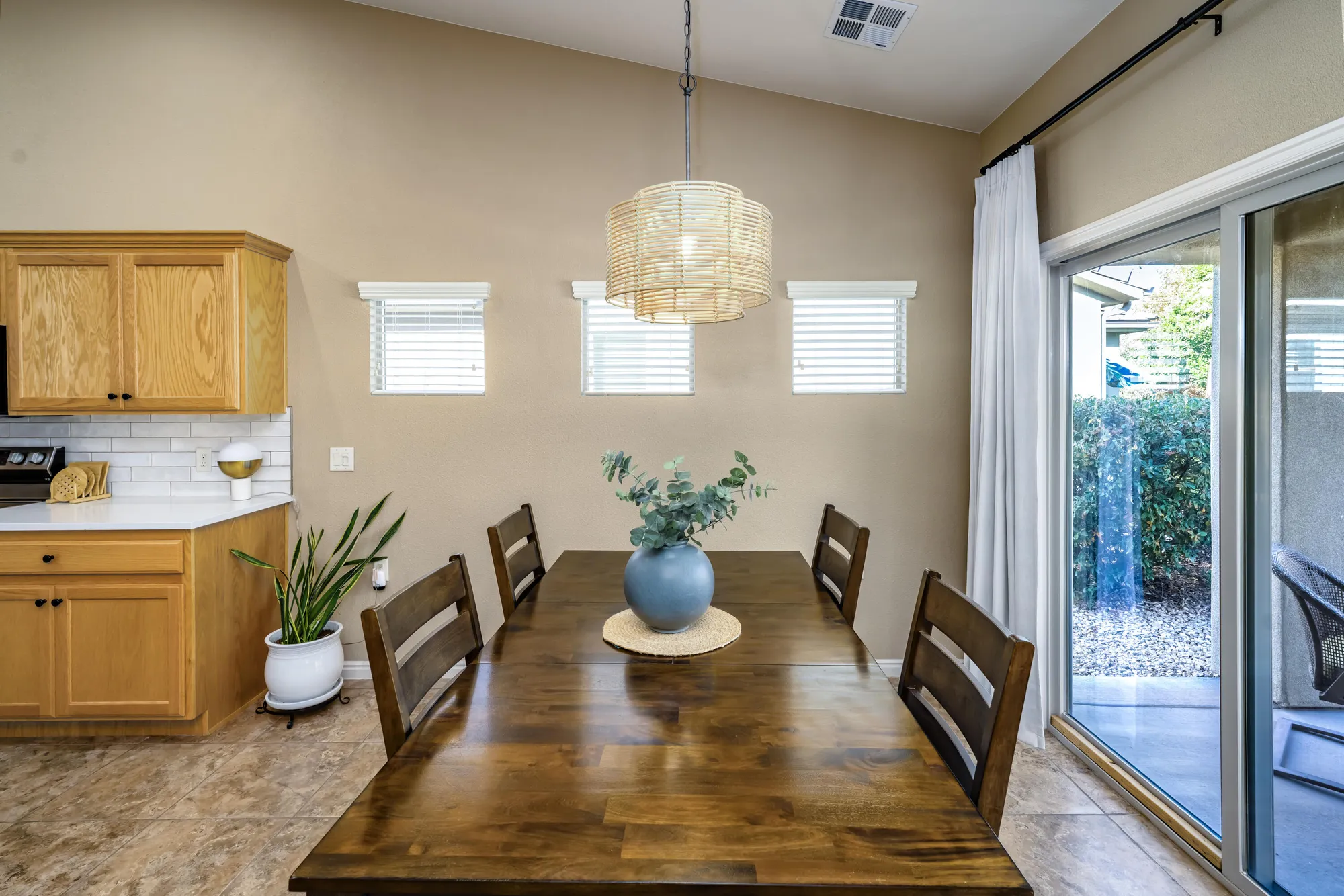 Property Slideshow image 14 of 44 | 1392 harvest heights dr, St George, UT, 84790