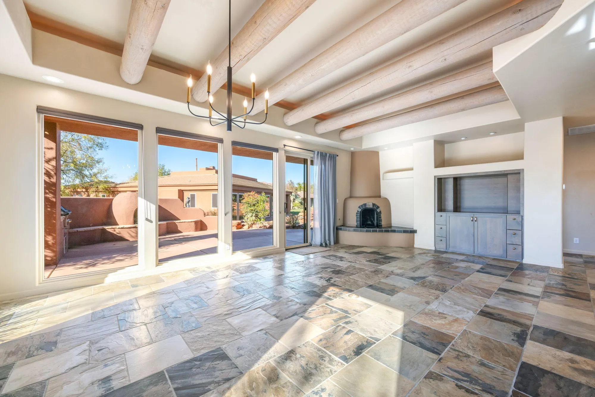 Property Slideshow image 11 of 44 | 2255 n tuweap dr 54, St George, UT, 84770