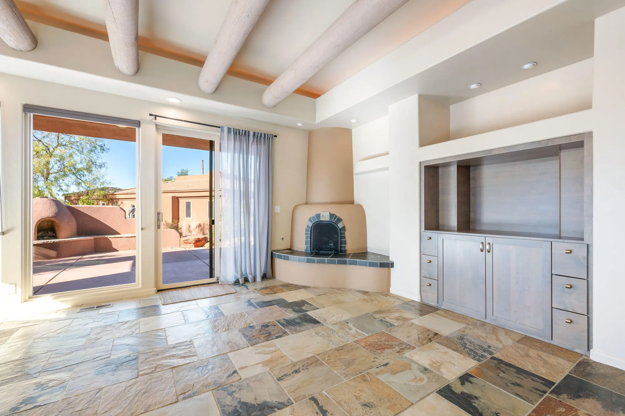 Property Slideshow image 12 of 44 | 2255 n tuweap dr 54, St George, UT, 84770
