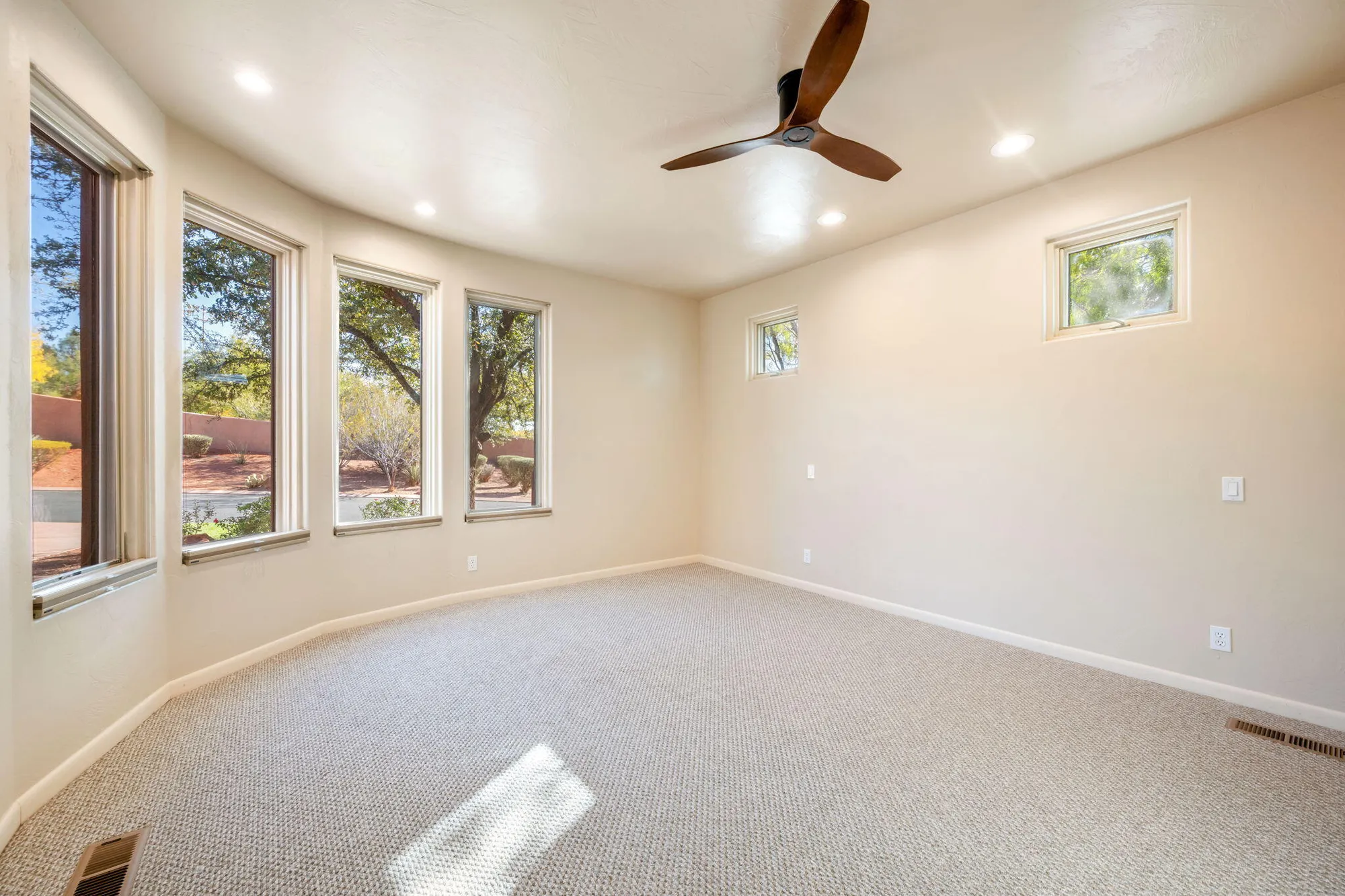 Property Slideshow image 25 of 44 | 2255 n tuweap dr 54, St George, UT, 84770