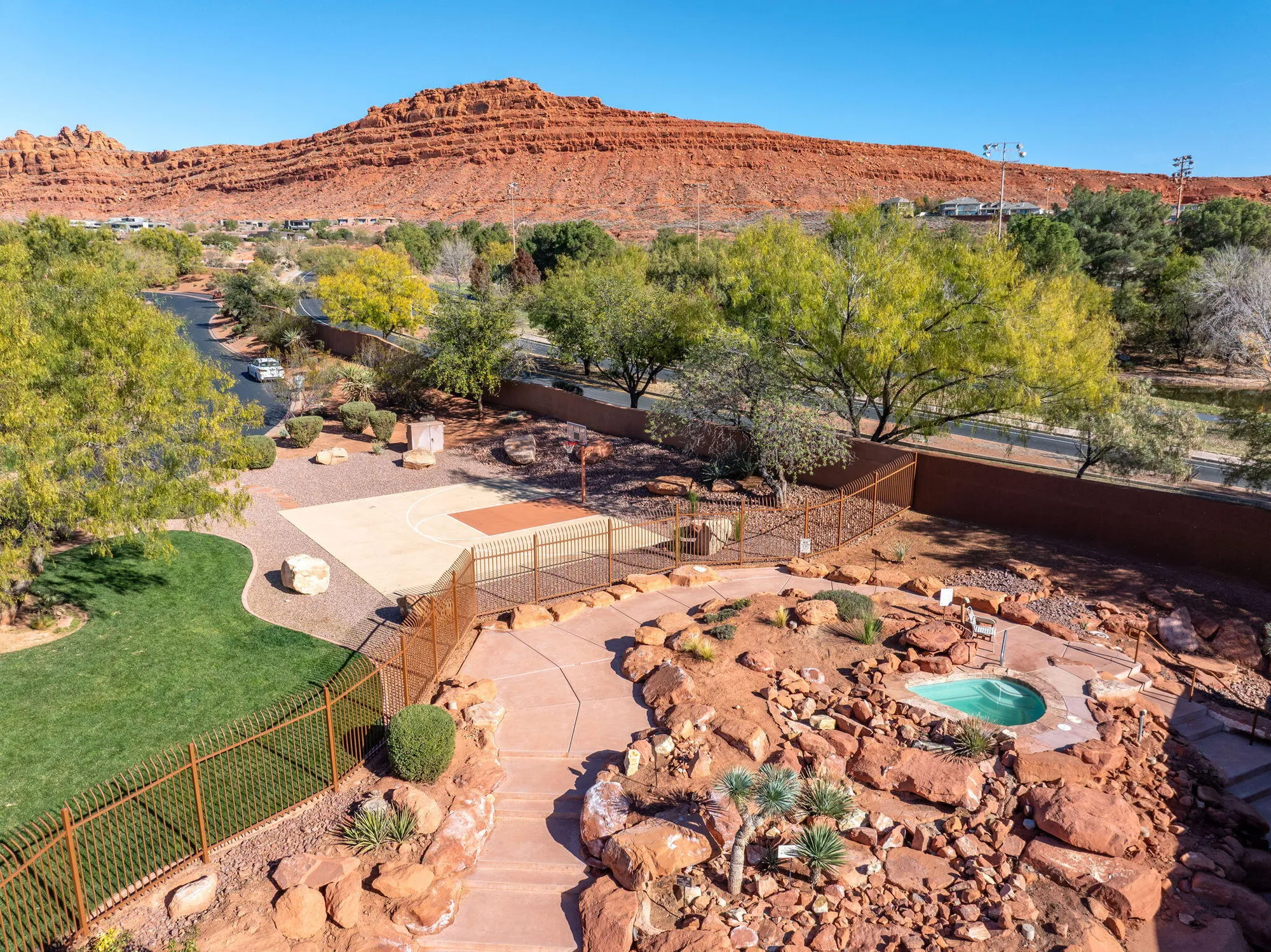 Property Slideshow image 42 of 44 | 2255 n tuweap dr 54, St George, UT, 84770