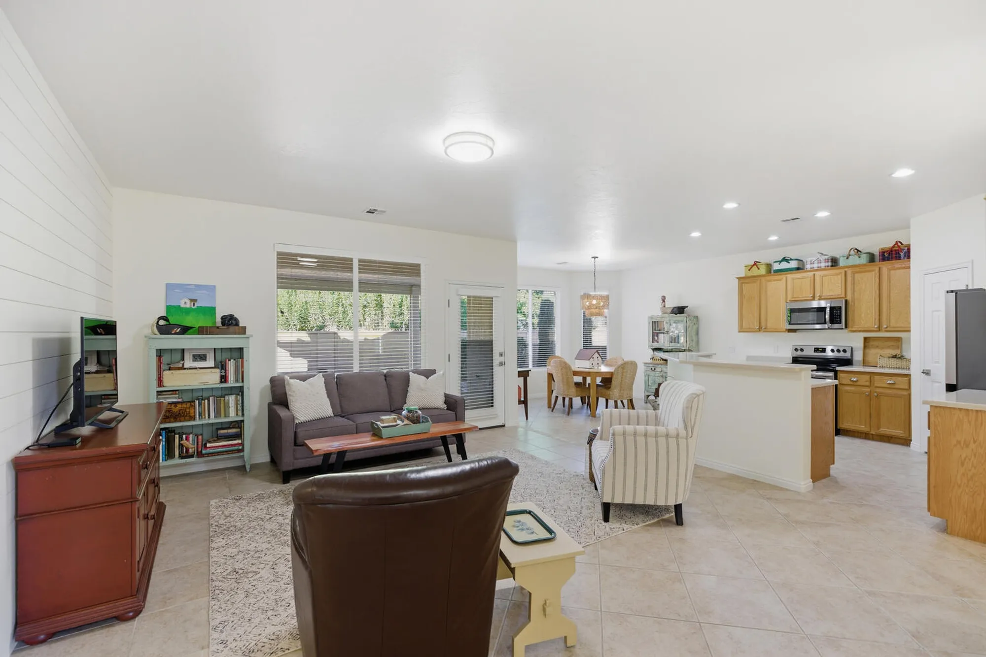 Property Slideshow image 8 of 34 | 4504 s big river dr, St George, UT, 84790