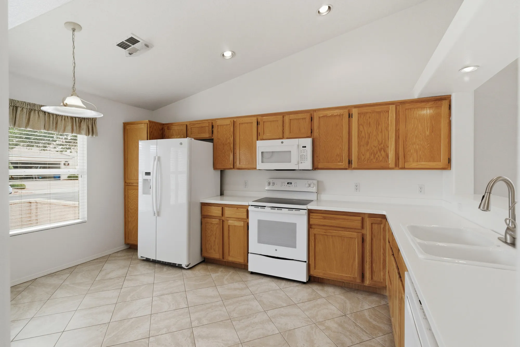 Property Slideshow image 5 of 19 | 1728 wide river dr, St George, UT, 84790