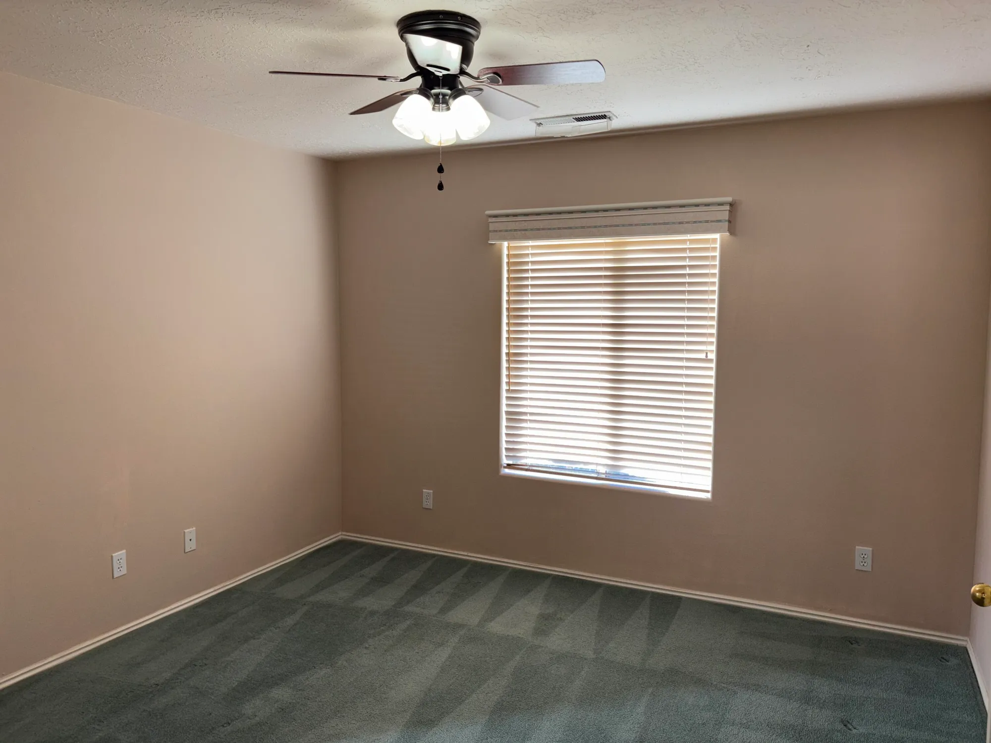 Property Slideshow image 26 of 46 | 210 n mall dr apt 65, St George, UT, 84790